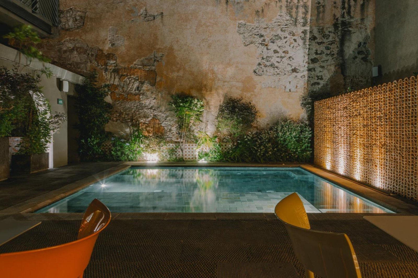 Tá Hotel de Diseño, the pool