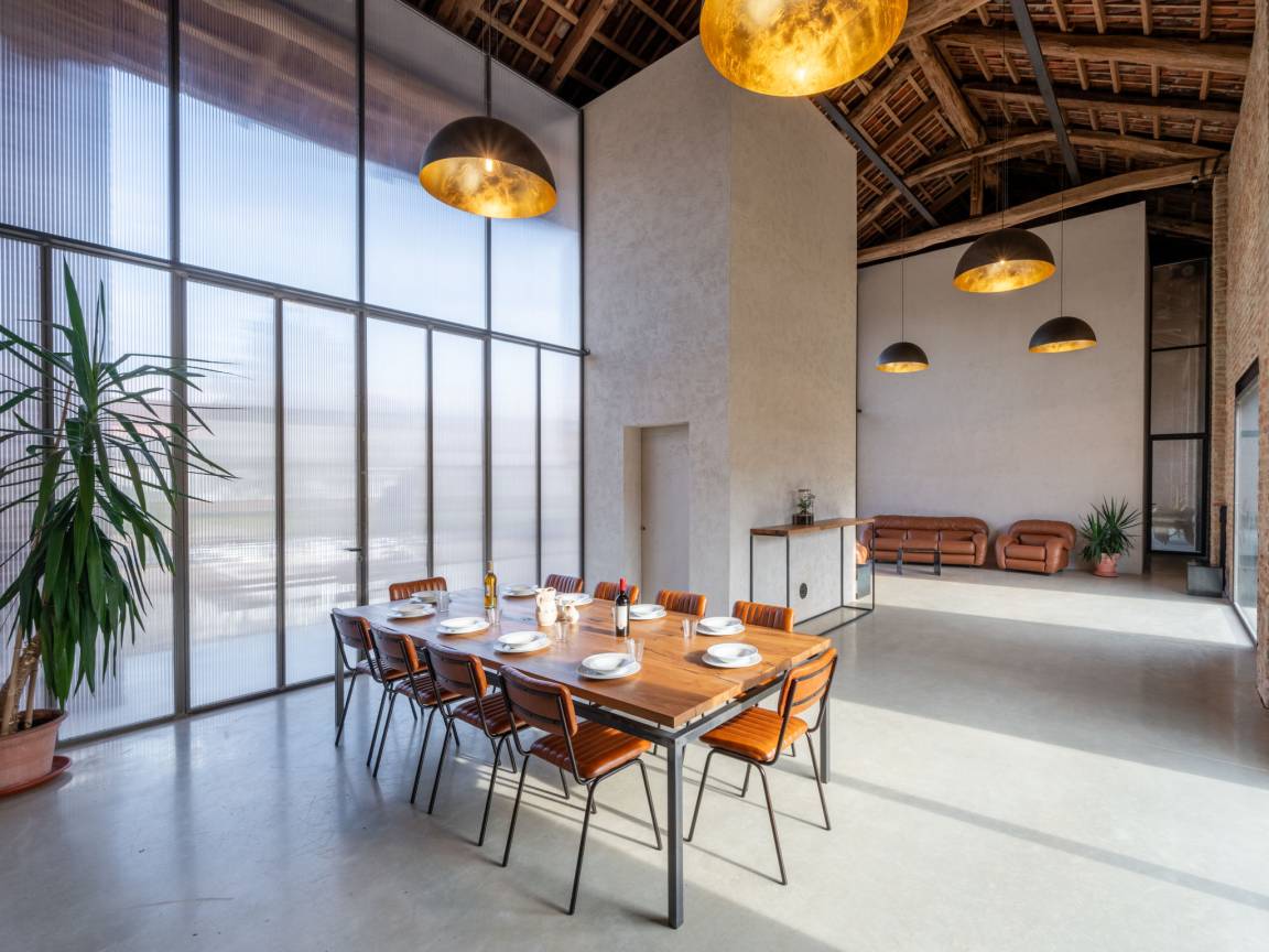We Rural, at the table