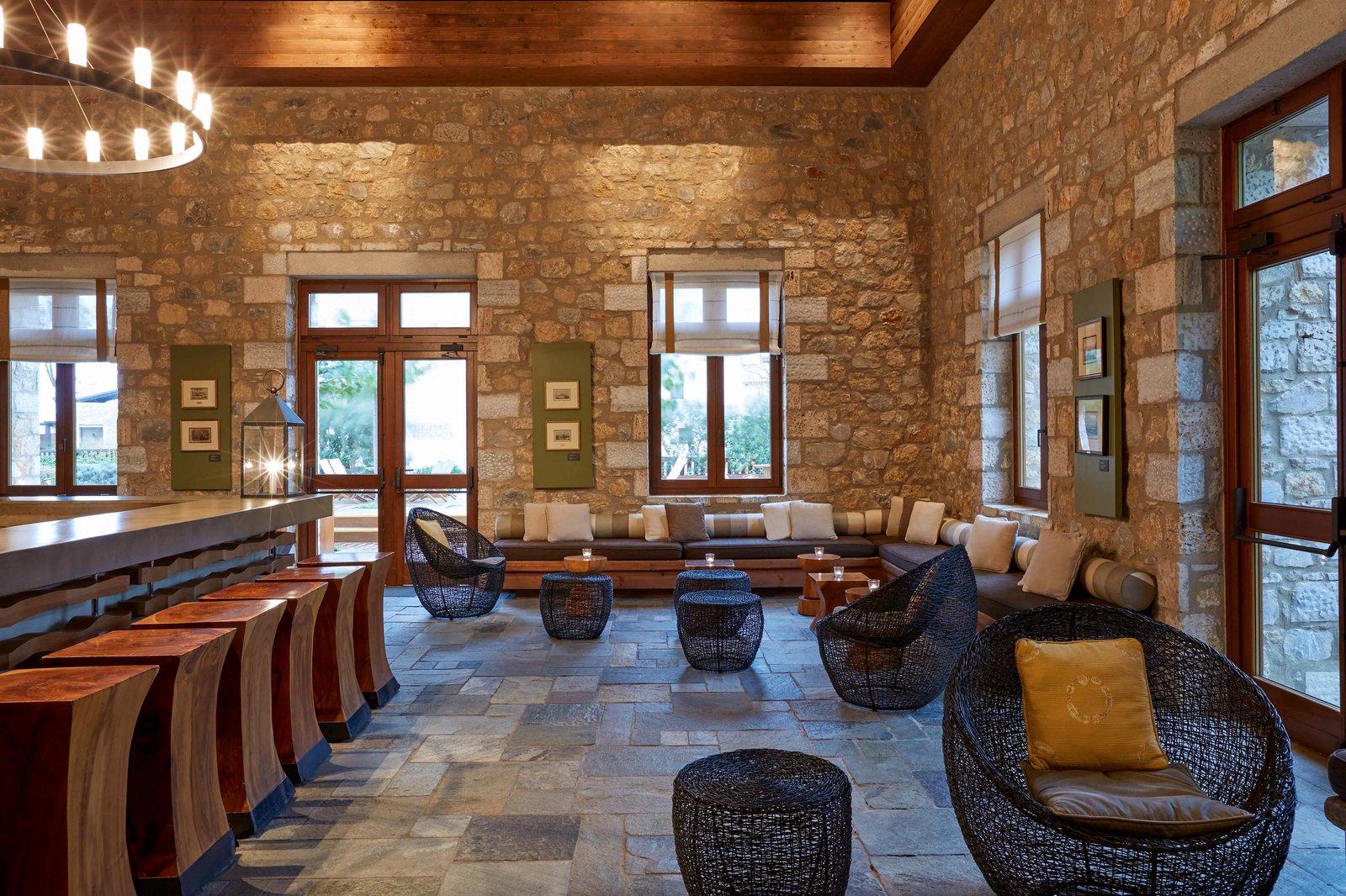 The Romanos, a Luxury Collection Resort, Costa Navarino, at the table