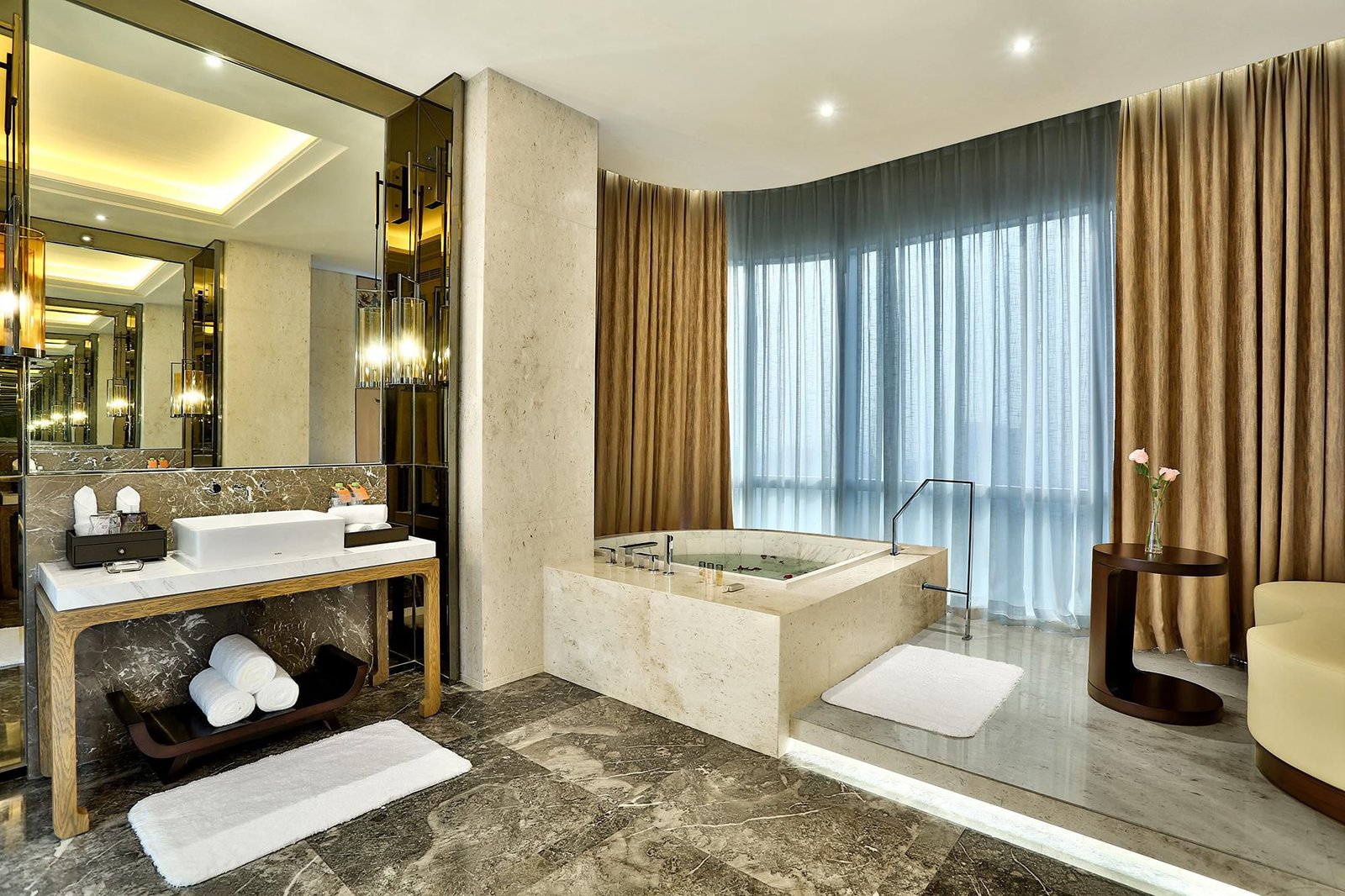Crowne Plaza Chengdu City Center — rooms