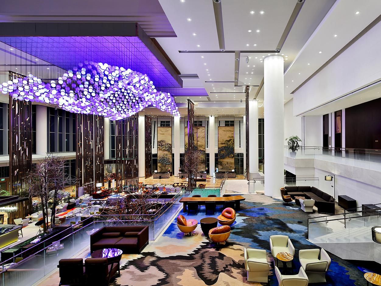 Crowne Plaza Chengdu City Center — vibe