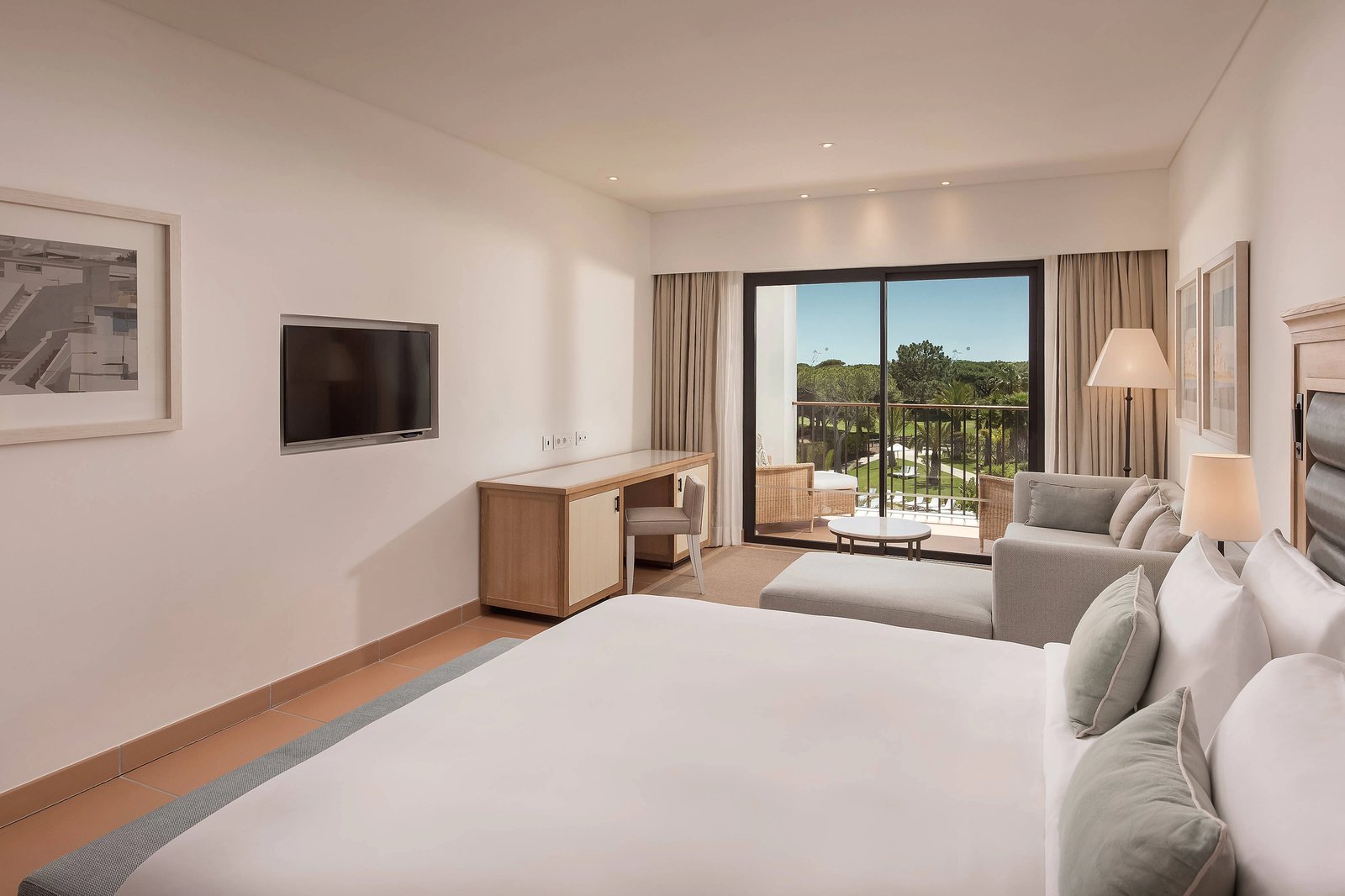 Pine Cliffs Ocean Suites, a Luxury Collection Resort & Spa, Algarve