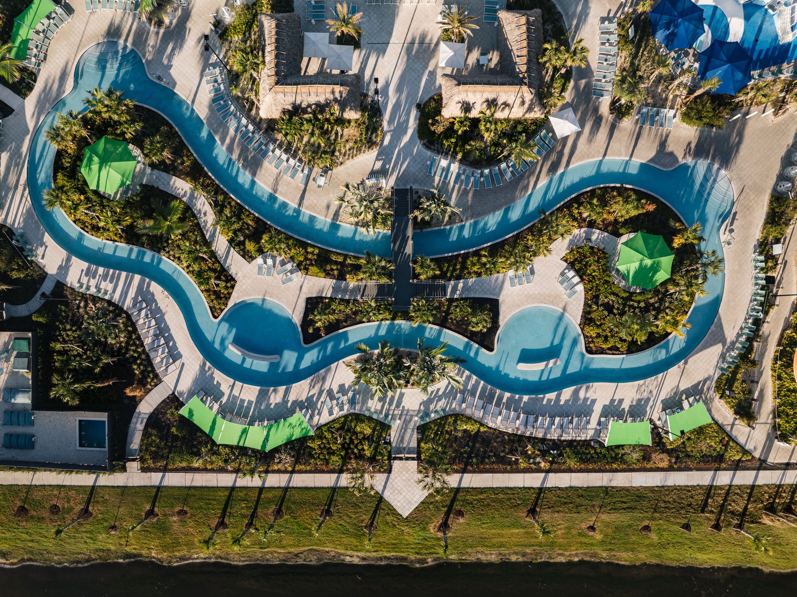 Villatel Resort Orlando, the pool