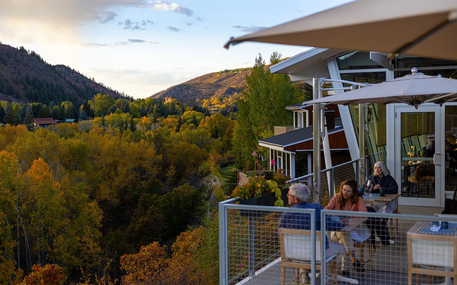 Aspen Meadows Resort, west end social
