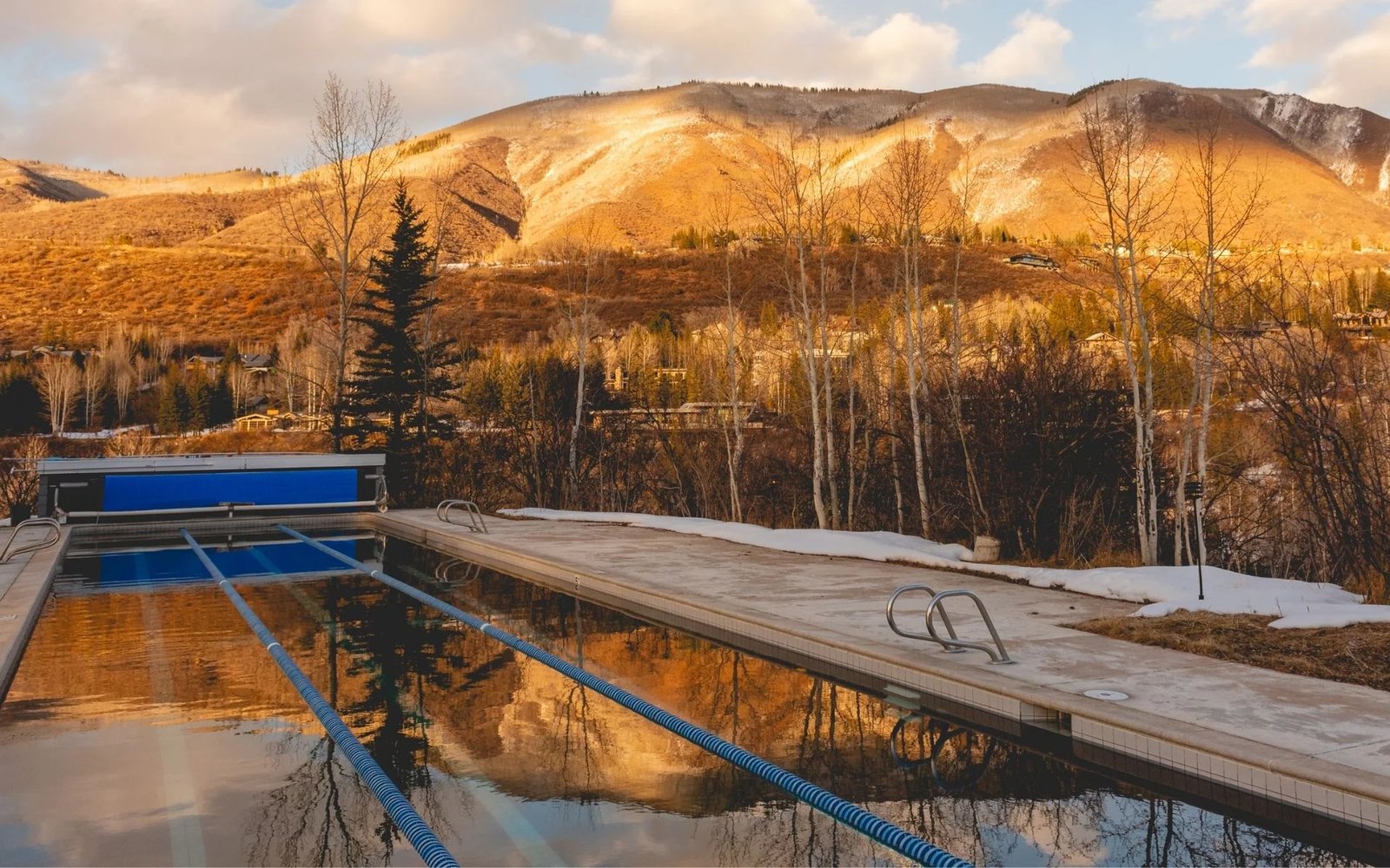 Aspen Meadows Resort, the pool