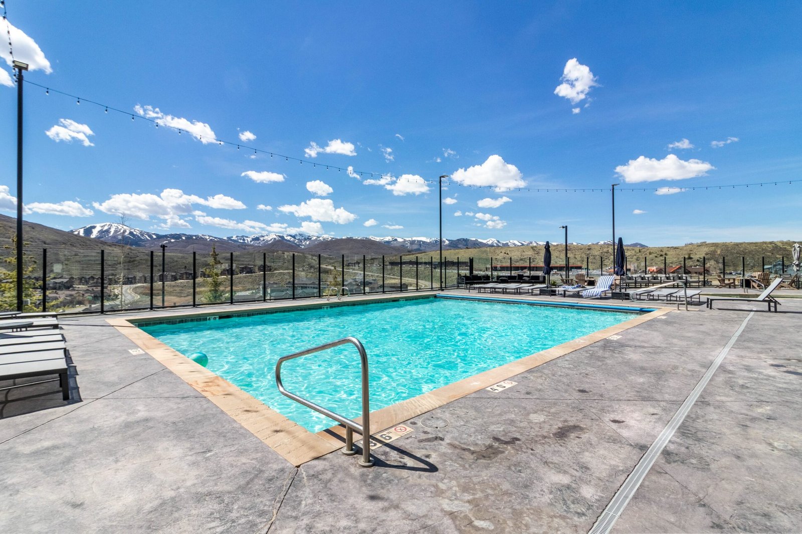 Black Rock Mountain Resort, the pool