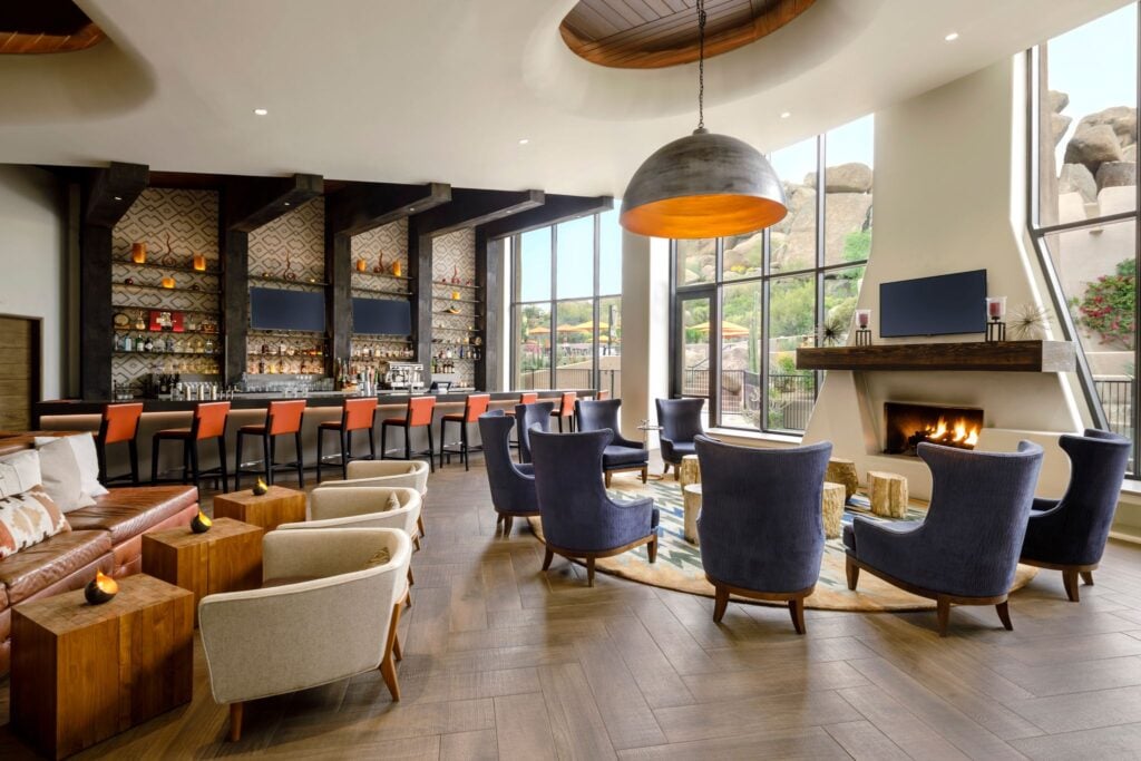 Boulders Resort & Spa Scottsdale, Curio Collection by Hilton, discovery lounge