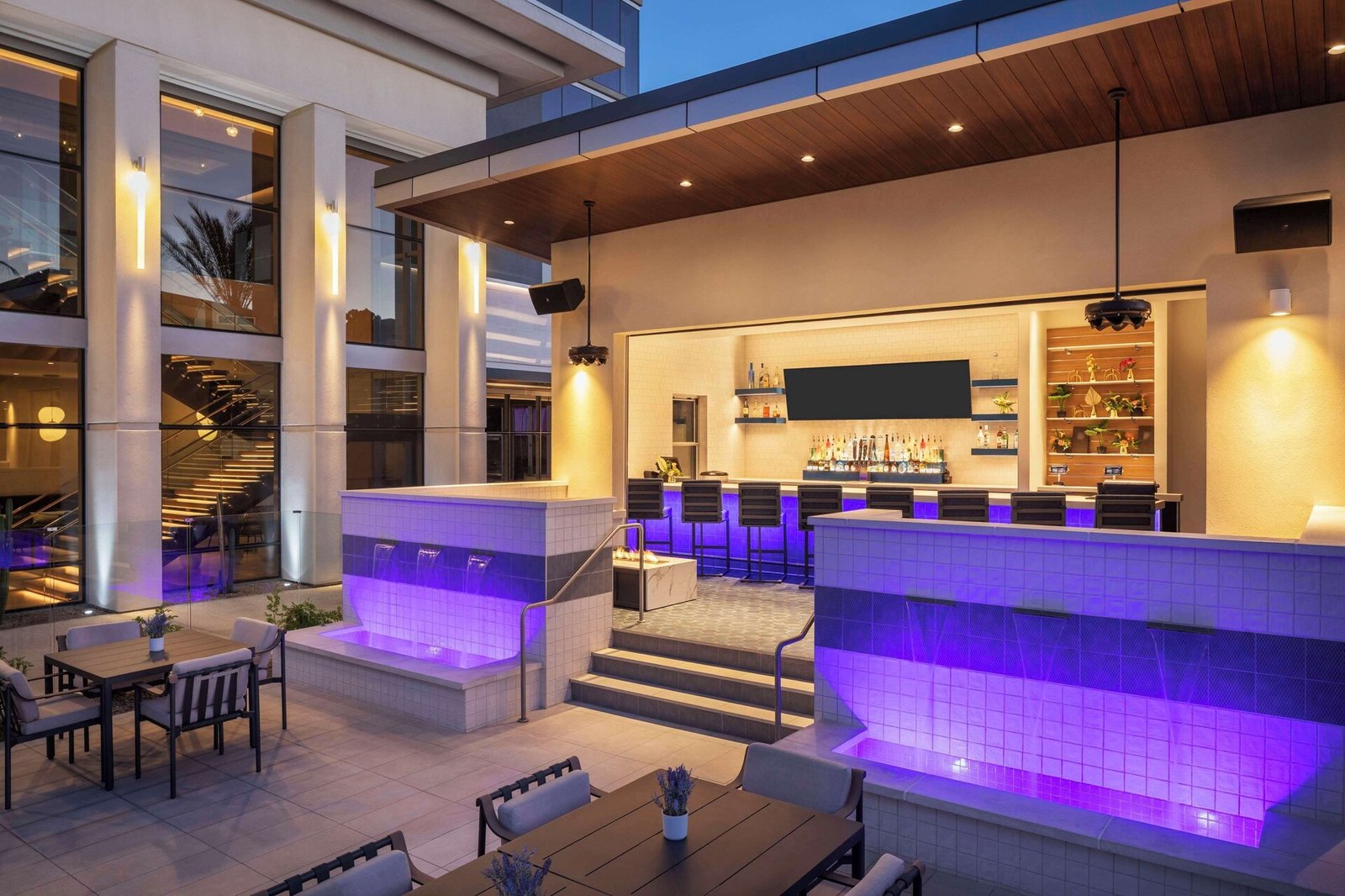 Caesars Republic Scottsdale, a Hilton Hotel