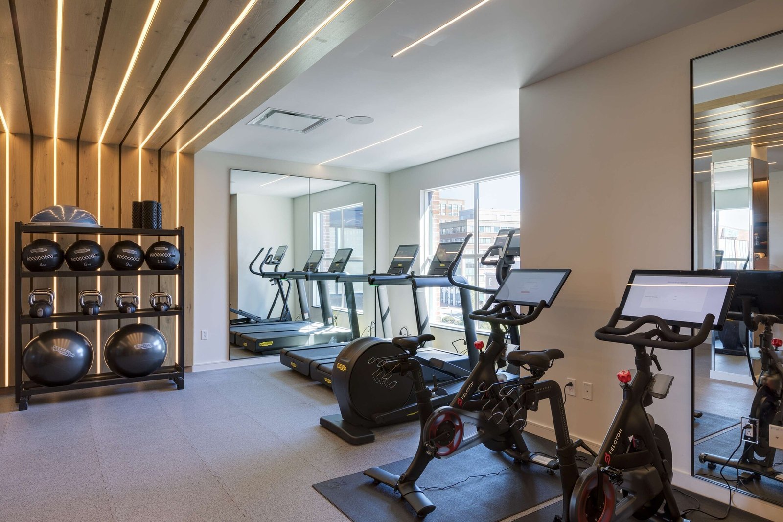 Canopy by Hilton Portland Waterfront, the gym