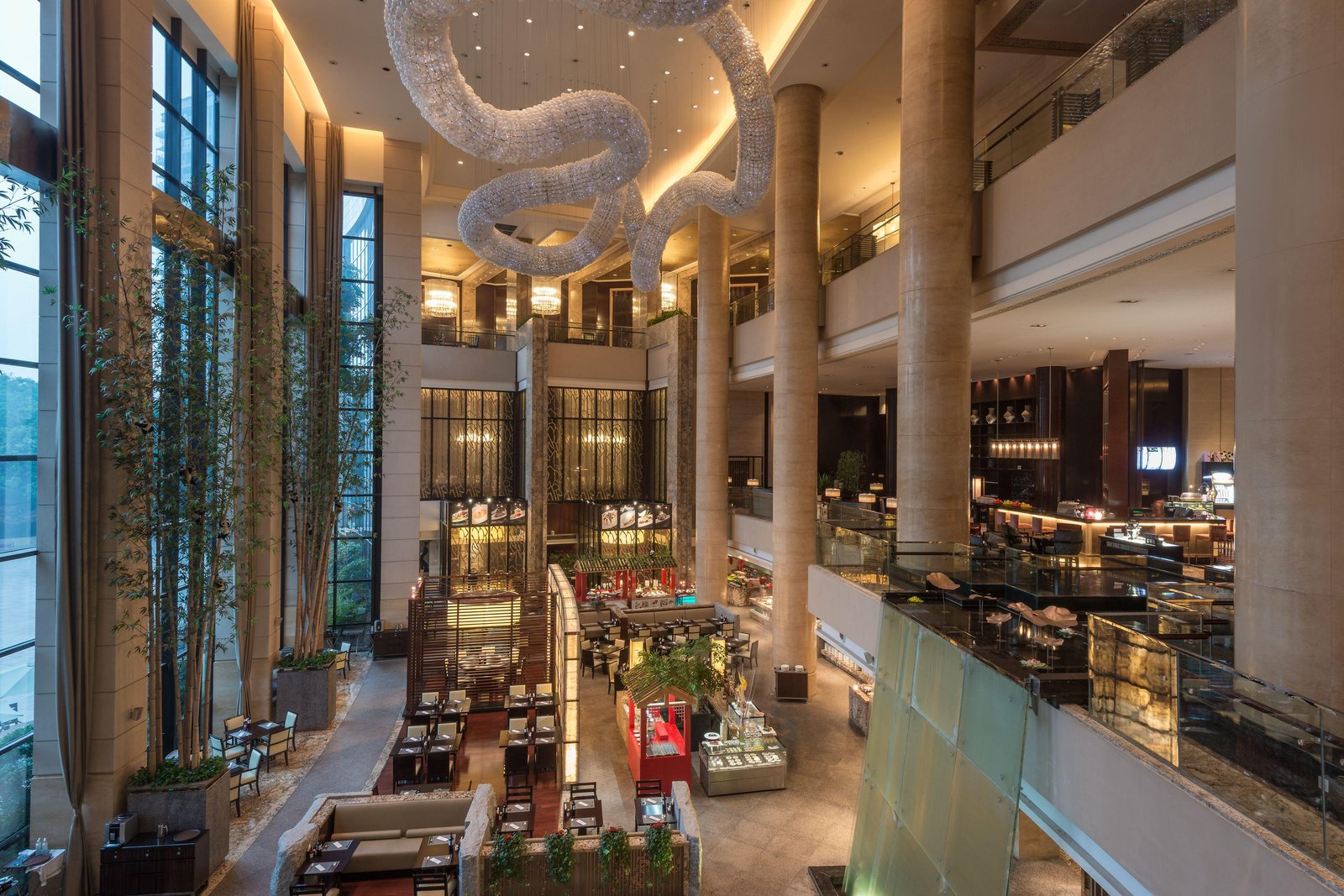 Crowne Plaza Panda Garden — vibe