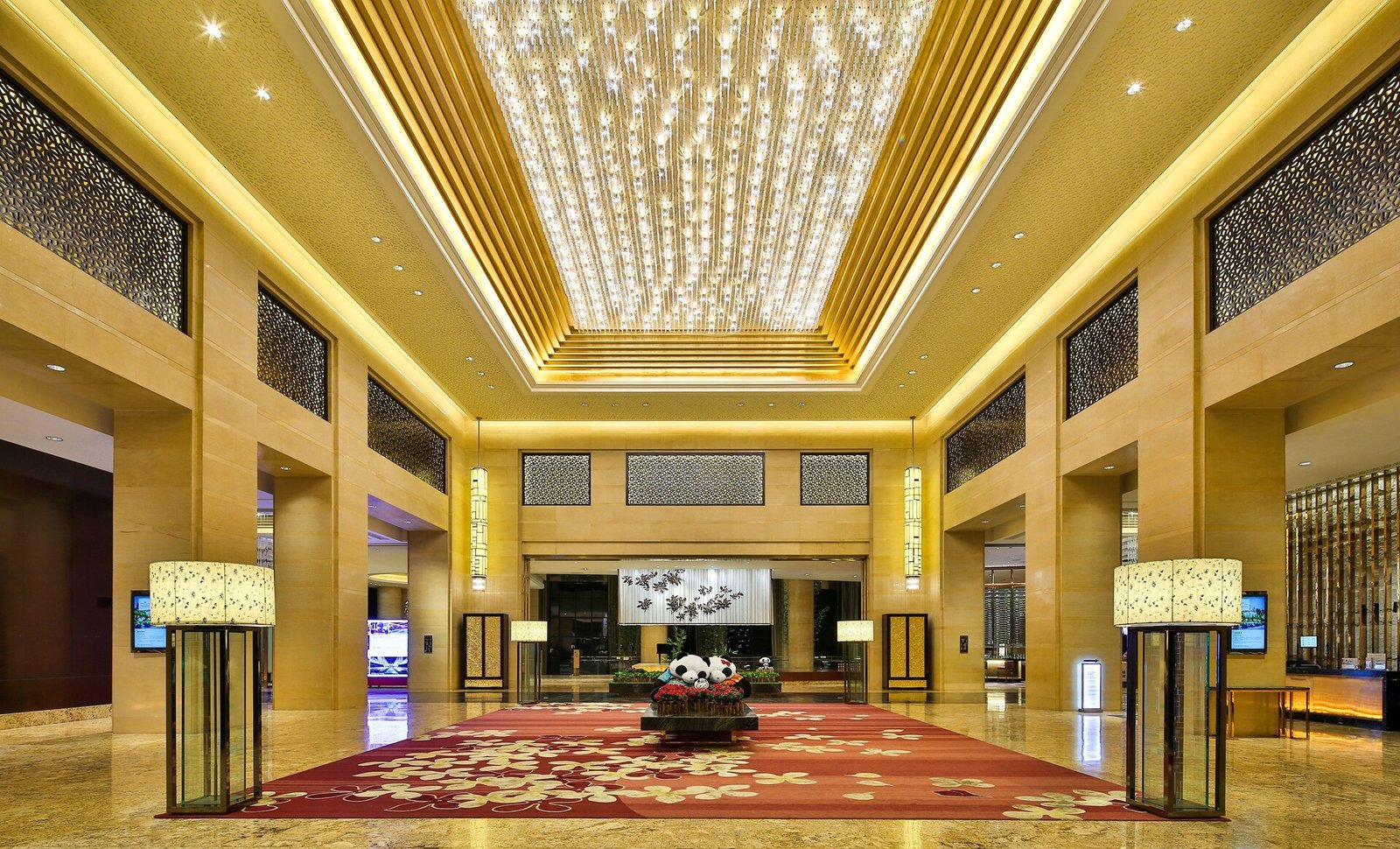 Crowne Plaza Panda Garden — vibe