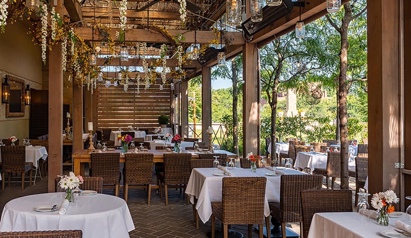 Delamar West Hartford, artisan