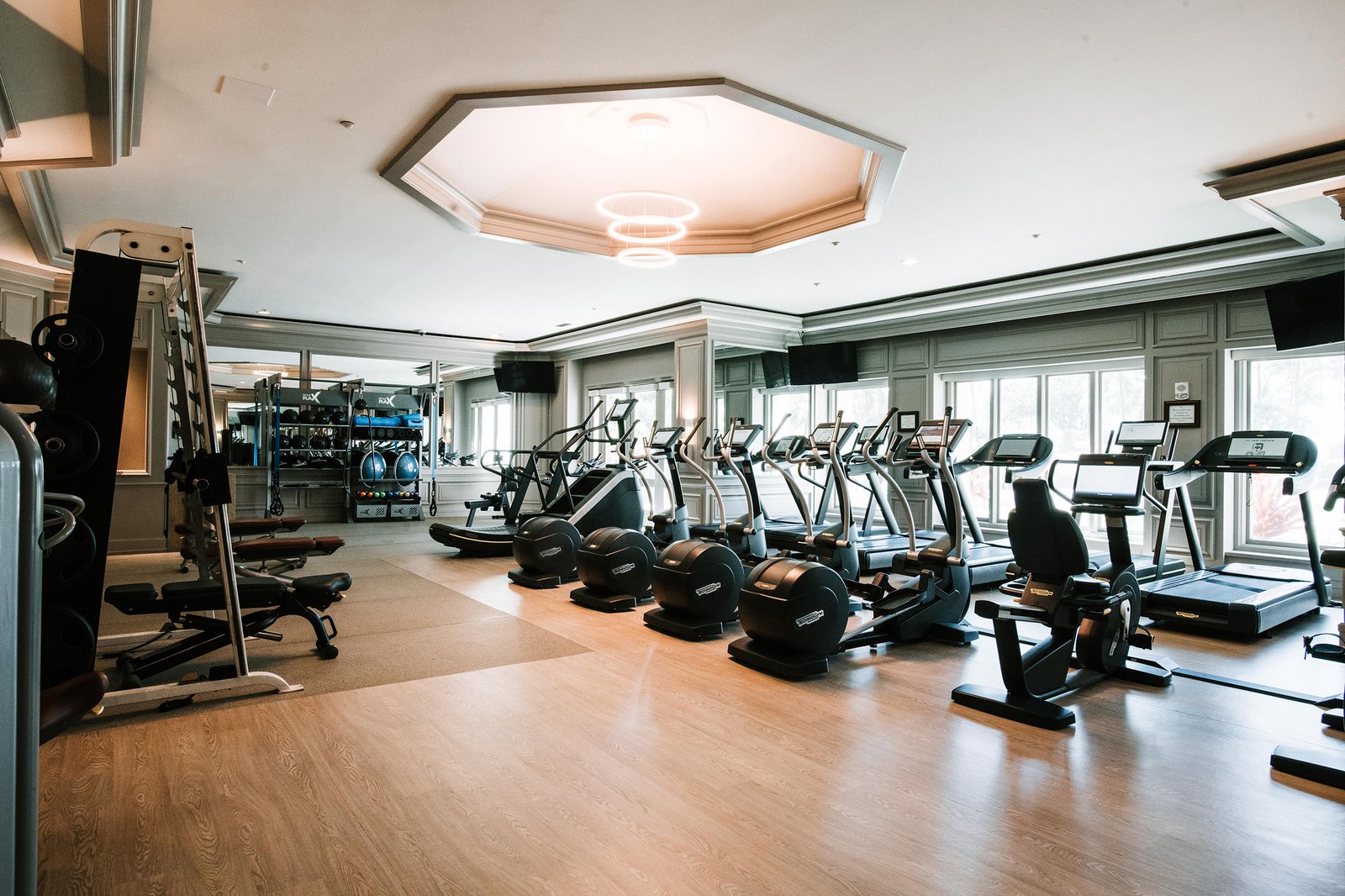 Fairmont Orchid, the gym