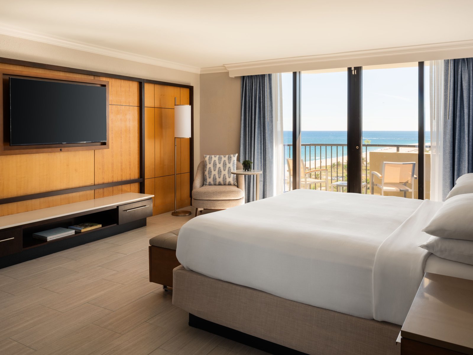 Fort Lauderdale Marriott Harbor Beach Resort & Spa, rooms
