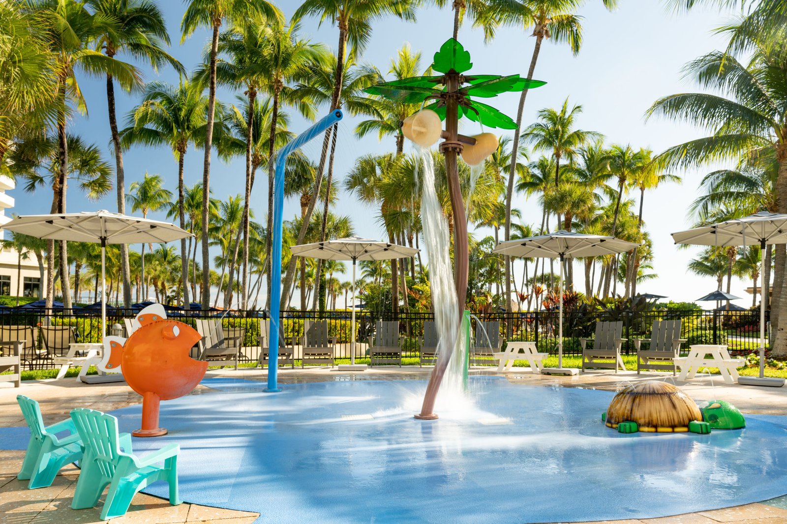 Fort Lauderdale Marriott Harbor Beach Resort & Spa, the pool