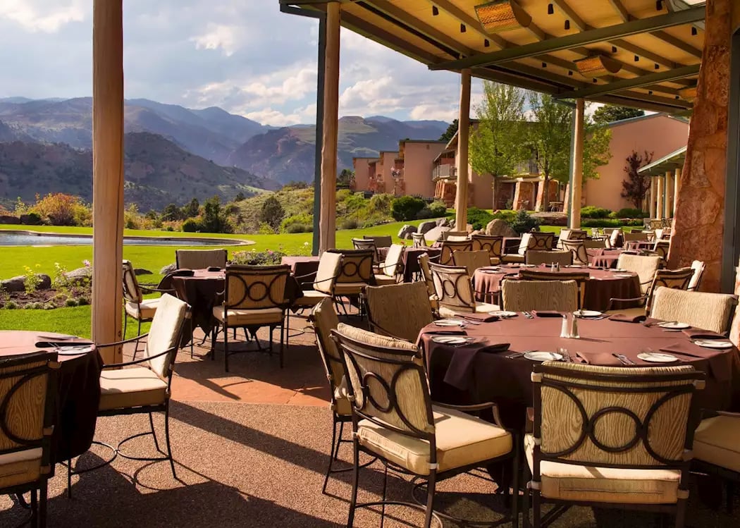 Garden of the Gods Resort, grand view restaurant