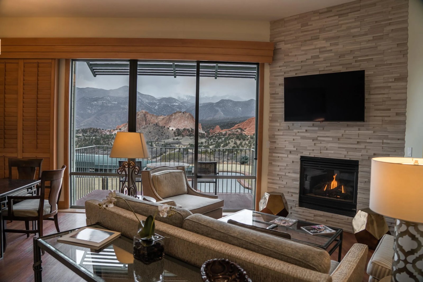 Garden of the Gods Resort, rooms