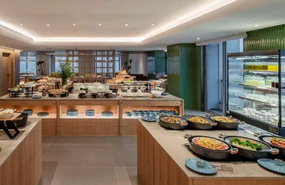 Pagoda Hotel Chengdu Taikoo Li, sky restaurant & go-to place