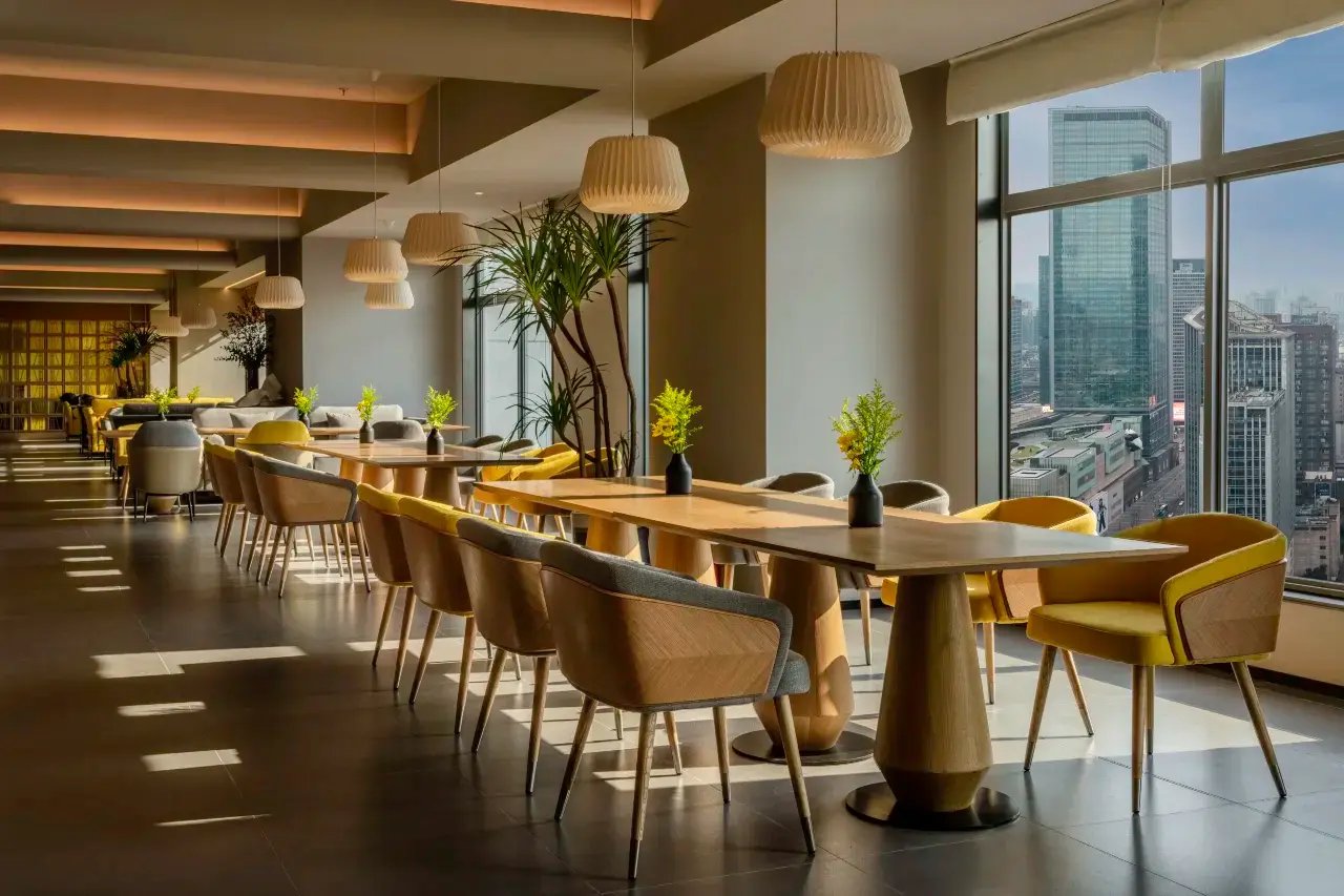 Pagoda Hotel Chengdu Taikoo Li — eat & drink