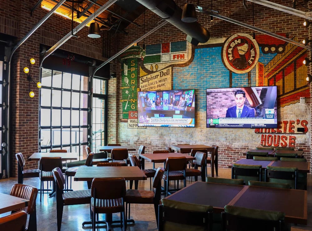 Gaylord Opryland Resort & Convention Center, foundry fieldhouse sports bar & taproom
