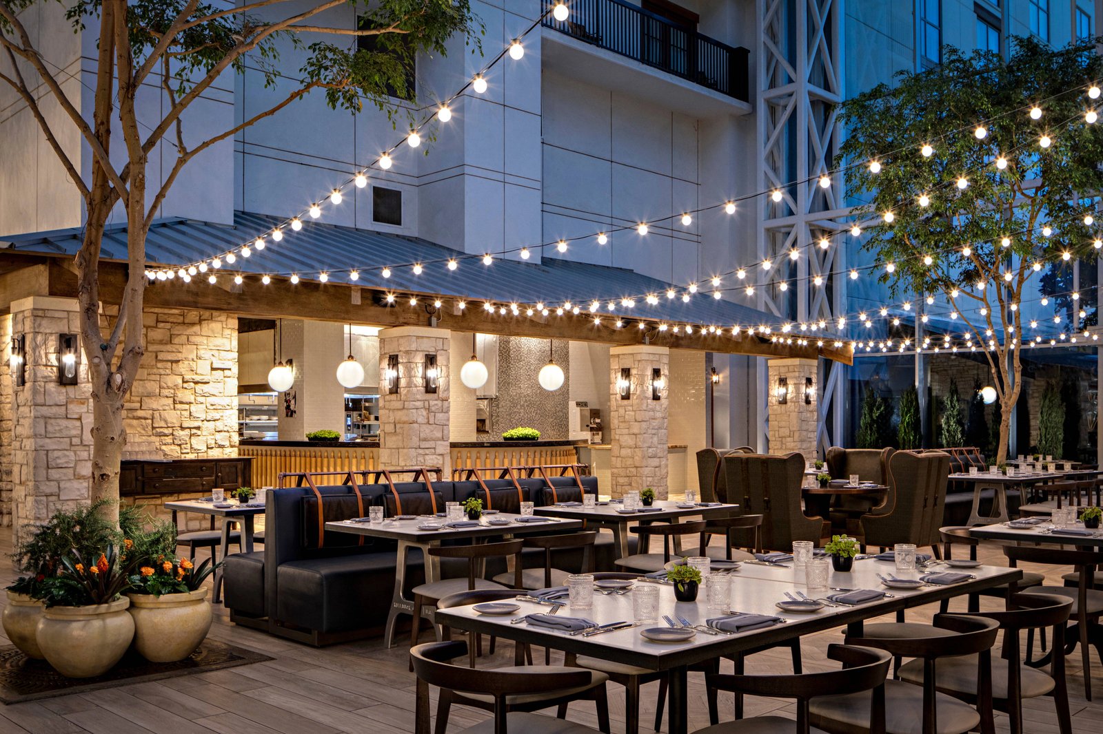 Gaylord Texan Resort & Convention Center, at the table