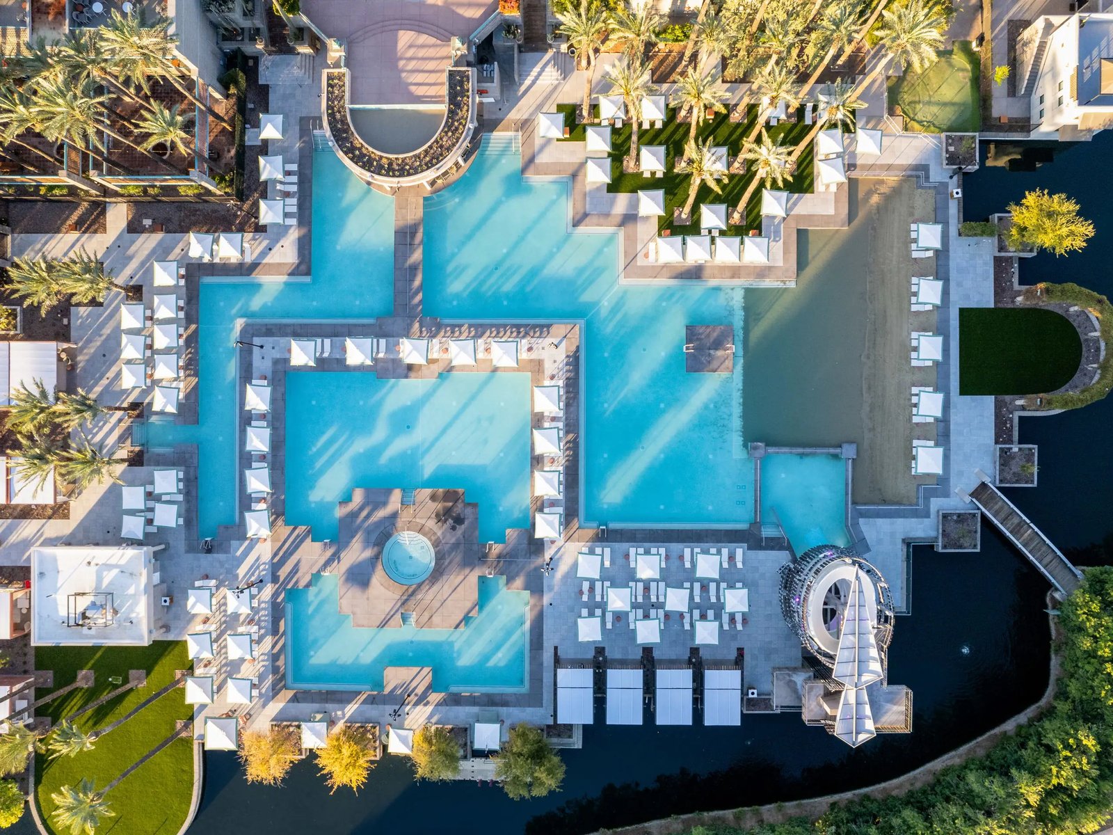 Grand Hyatt Scottsdale Resort, the pool