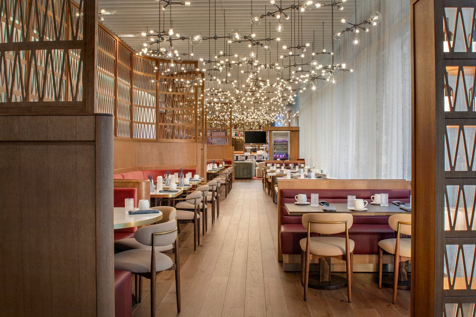 HALL Arts Hotel, Dallas, Autograph Collection, astra kitchen + lounge