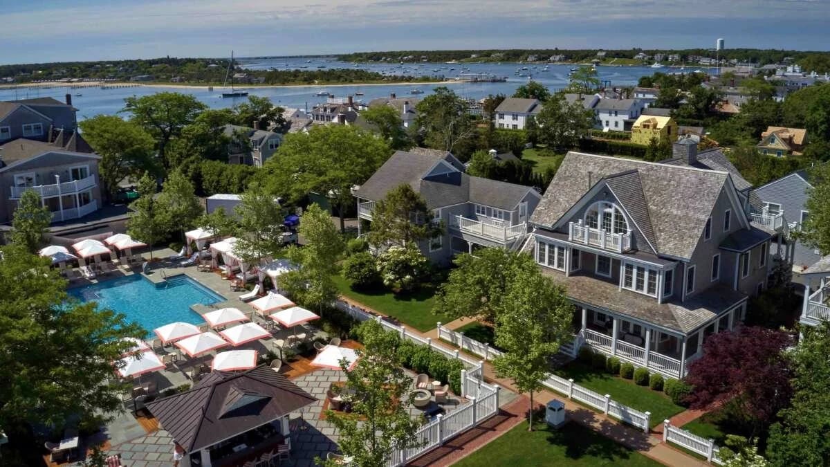 Harbor View Hotel, the pool