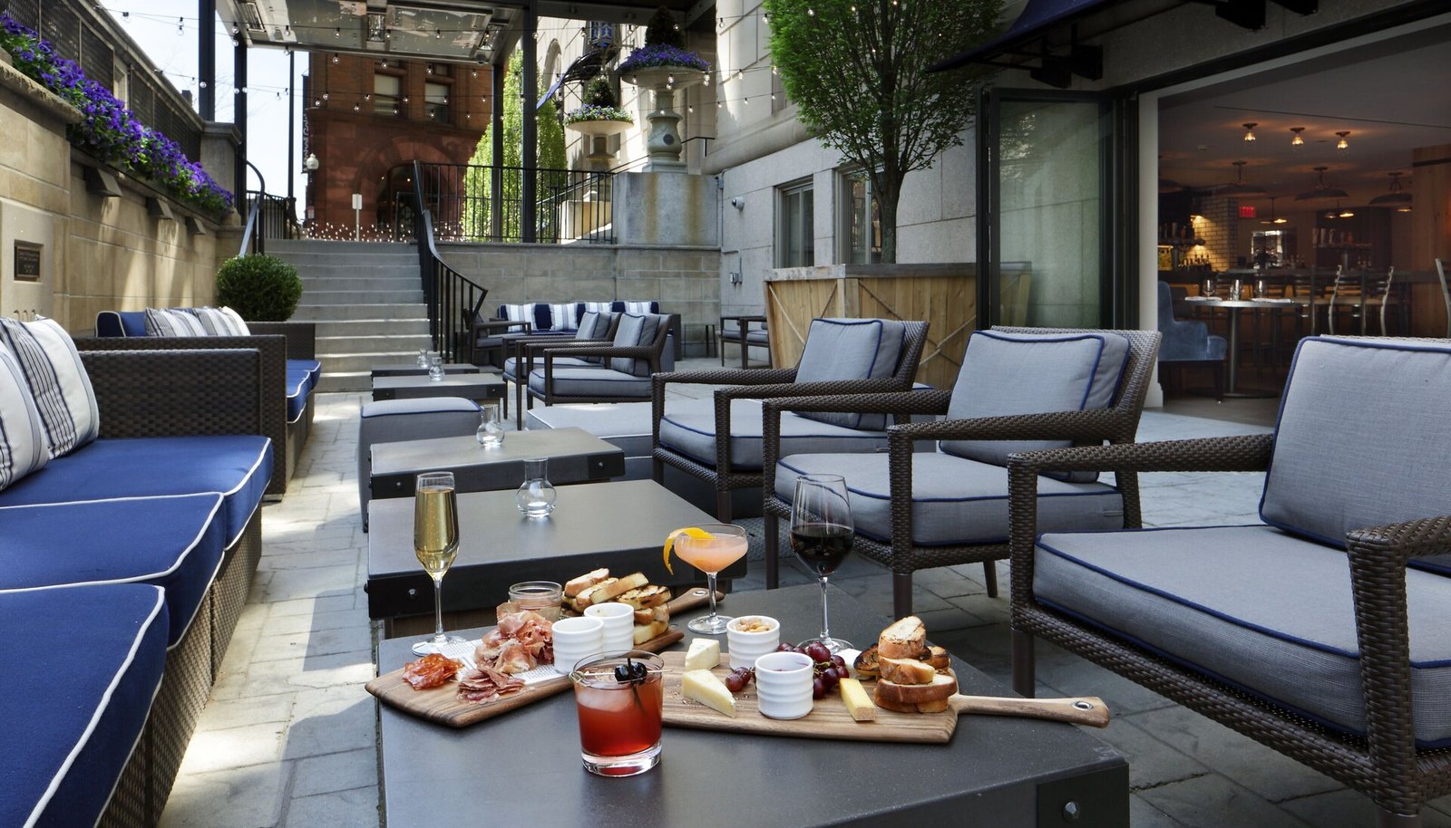 Hotel AKA Back Bay, precinct kitchen+bar
