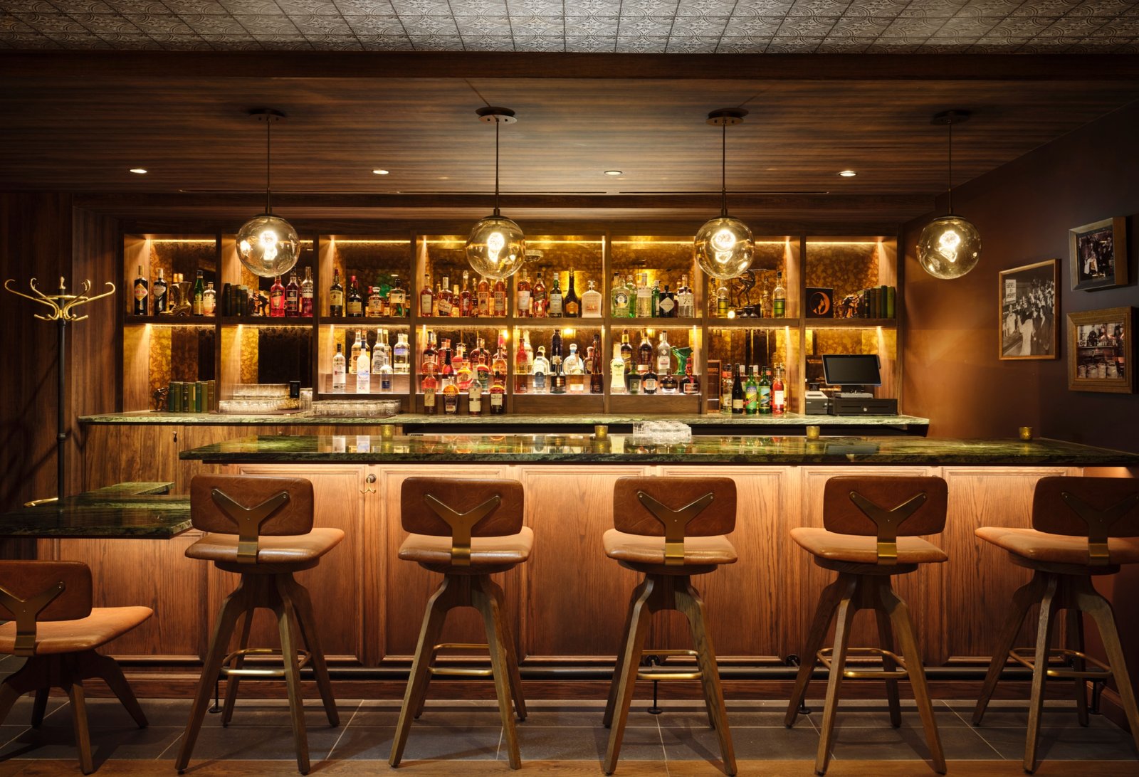 Hotel Alpenrock Breckenridge, Curio Collection by Hilton, at the table
