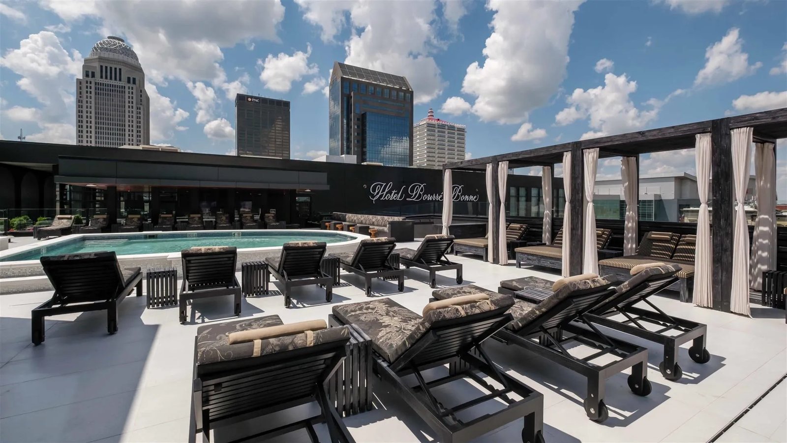 Hotel Bourre Bonne Louisville, Curio Collection by Hilton