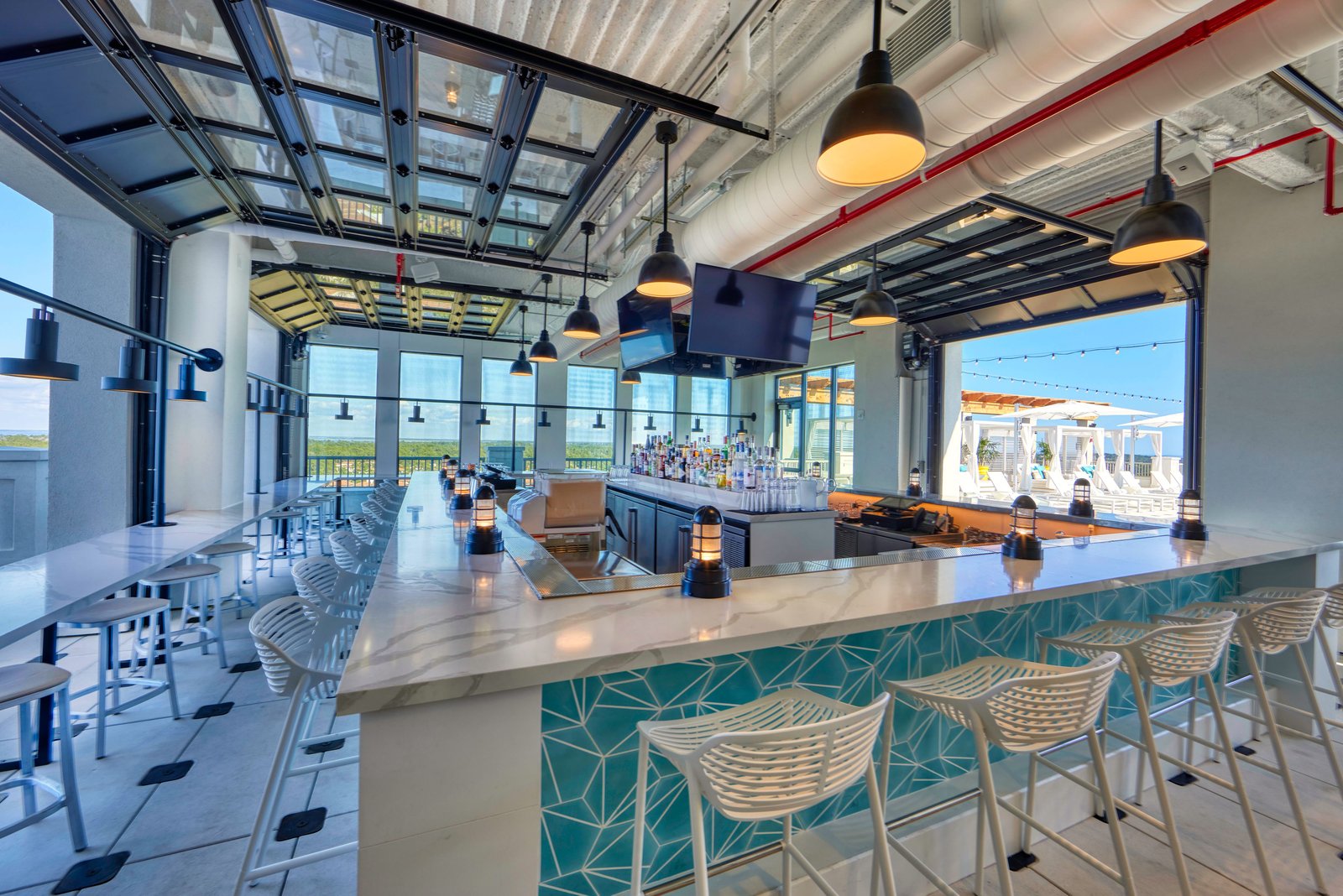 Hotel Effie Sandestin, Autograph Collection, at the table