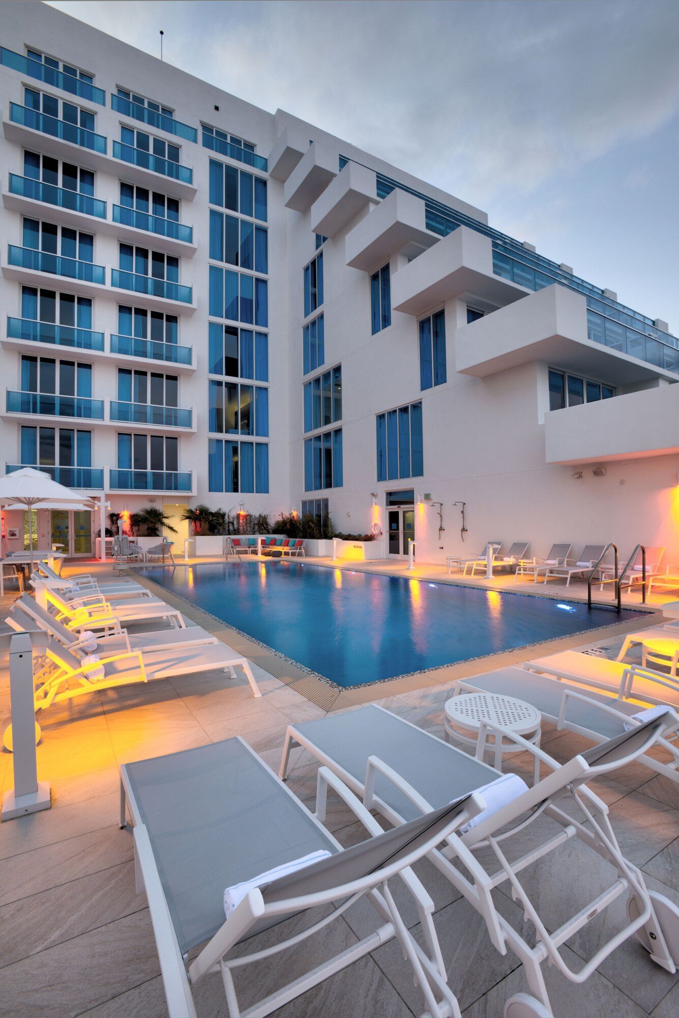 Hotel Maren Fort Lauderdale Beach, Curio Collection by Hilton, the pool