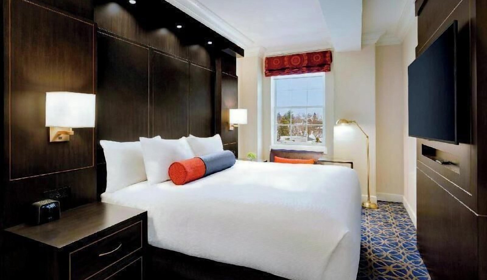 Hotel Saranac, Curio Collection by Hilton, rooms