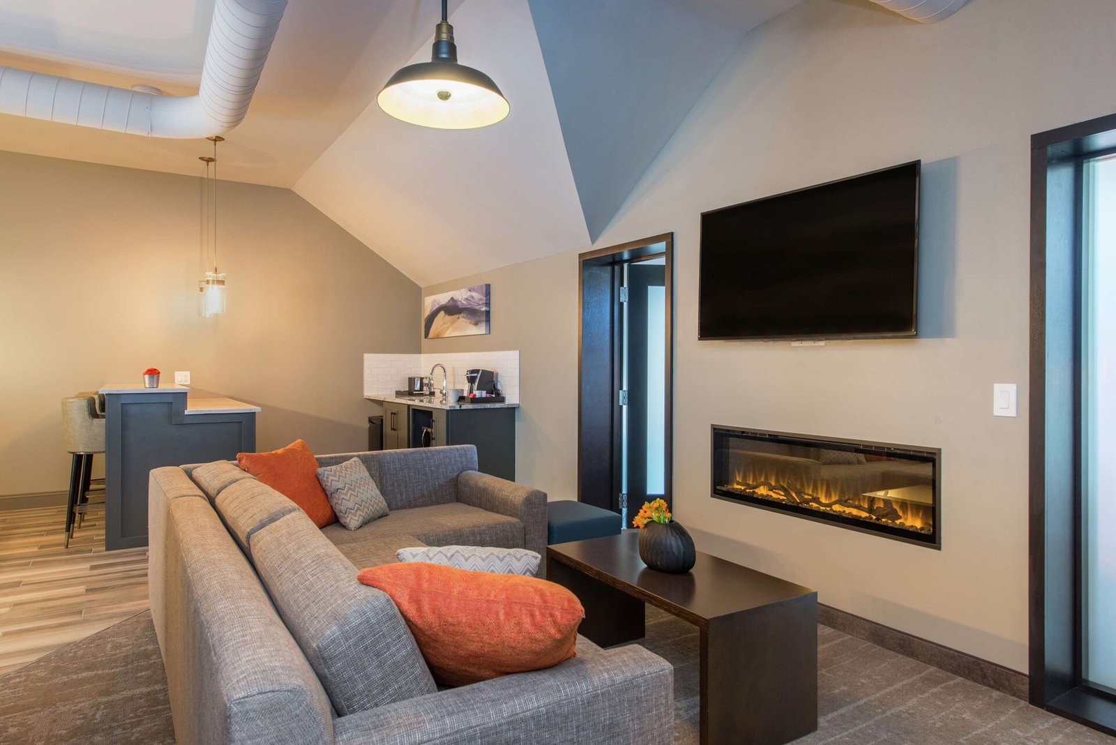 Hotel Saranac, Curio Collection by Hilton