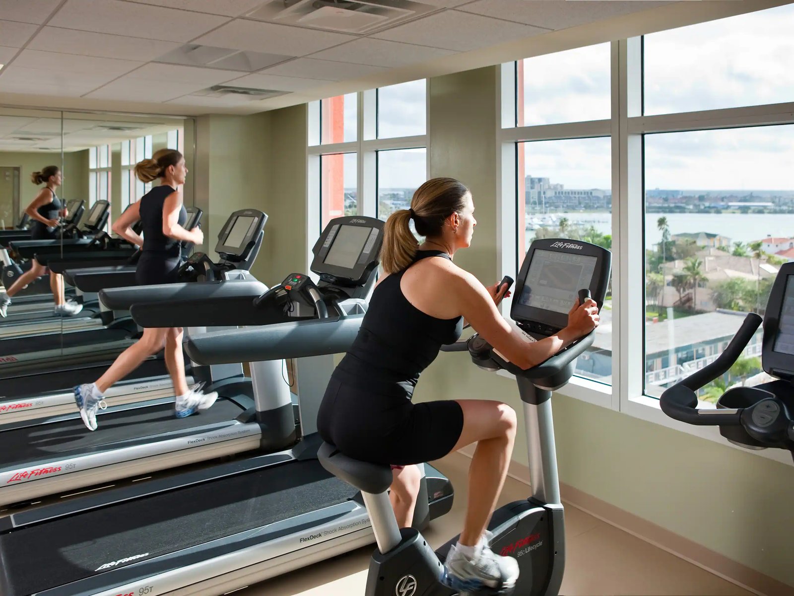 Hyatt Regency Clearwater Beach Resort and Suites, whirlpool and gym
