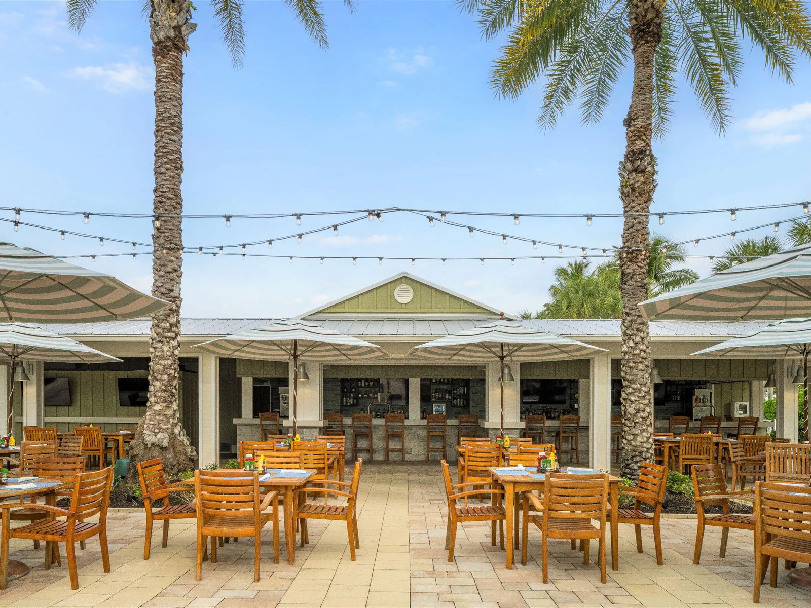 Hyatt Regency Coconut Point Resort and Spa, corkscrew poolside bar & grill