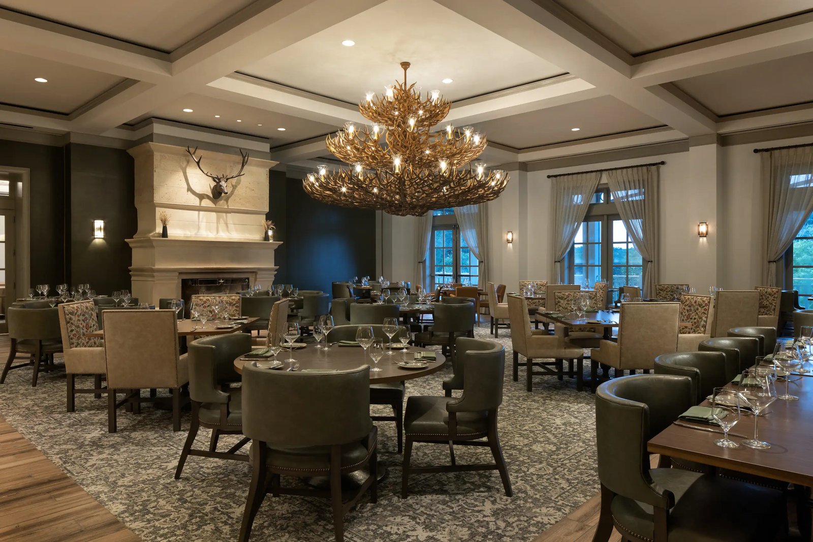 Hyatt Regency Hill Country Resort and Villas, antlers lodge