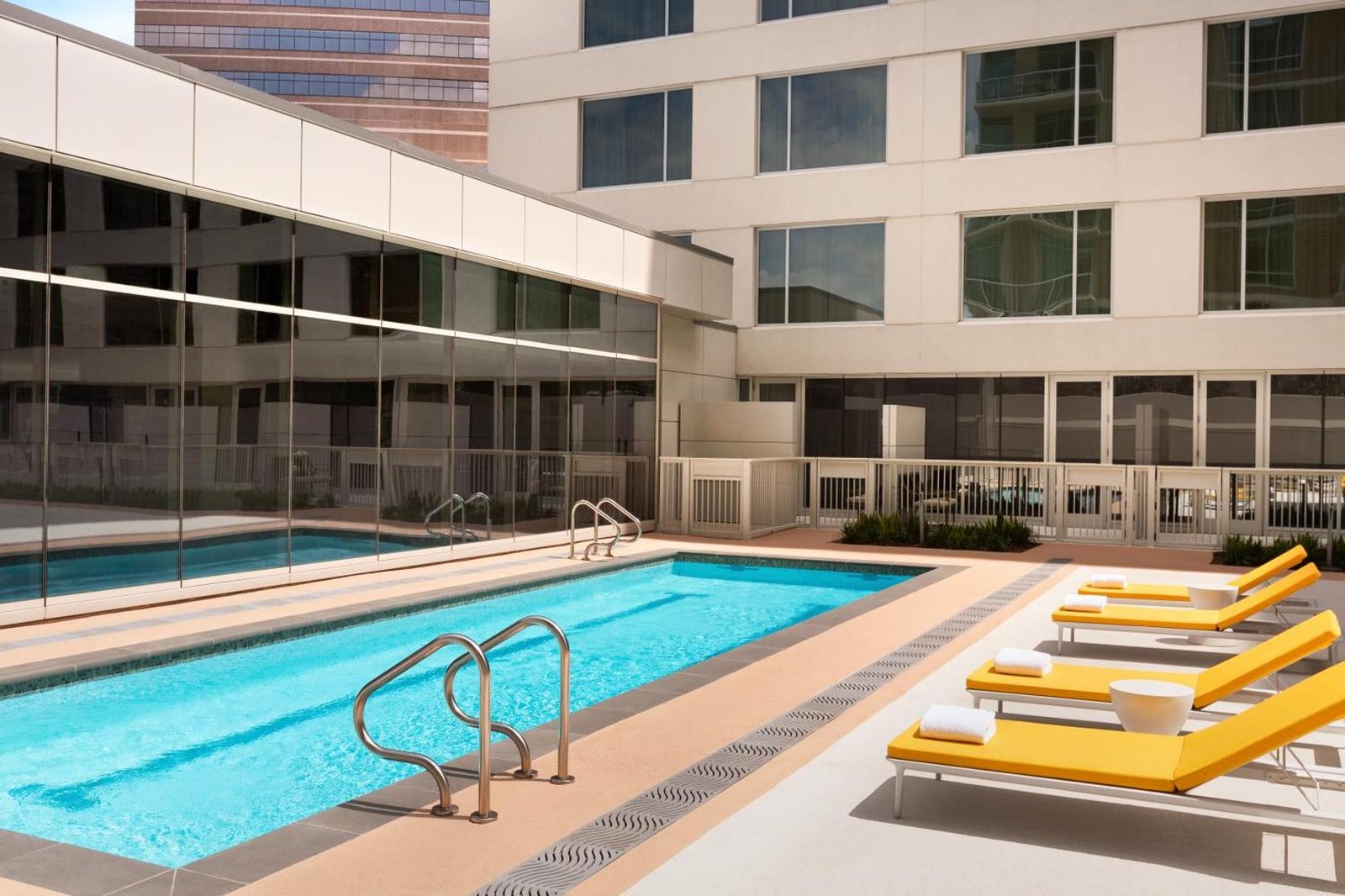 InterContinental Houston by IHG, the pool