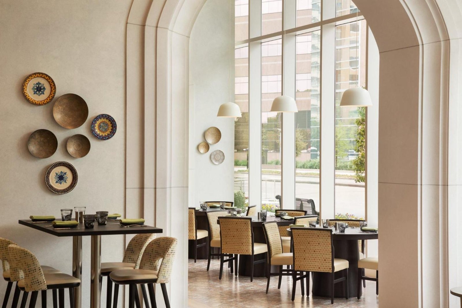 InterContinental Houston by IHG, at the table