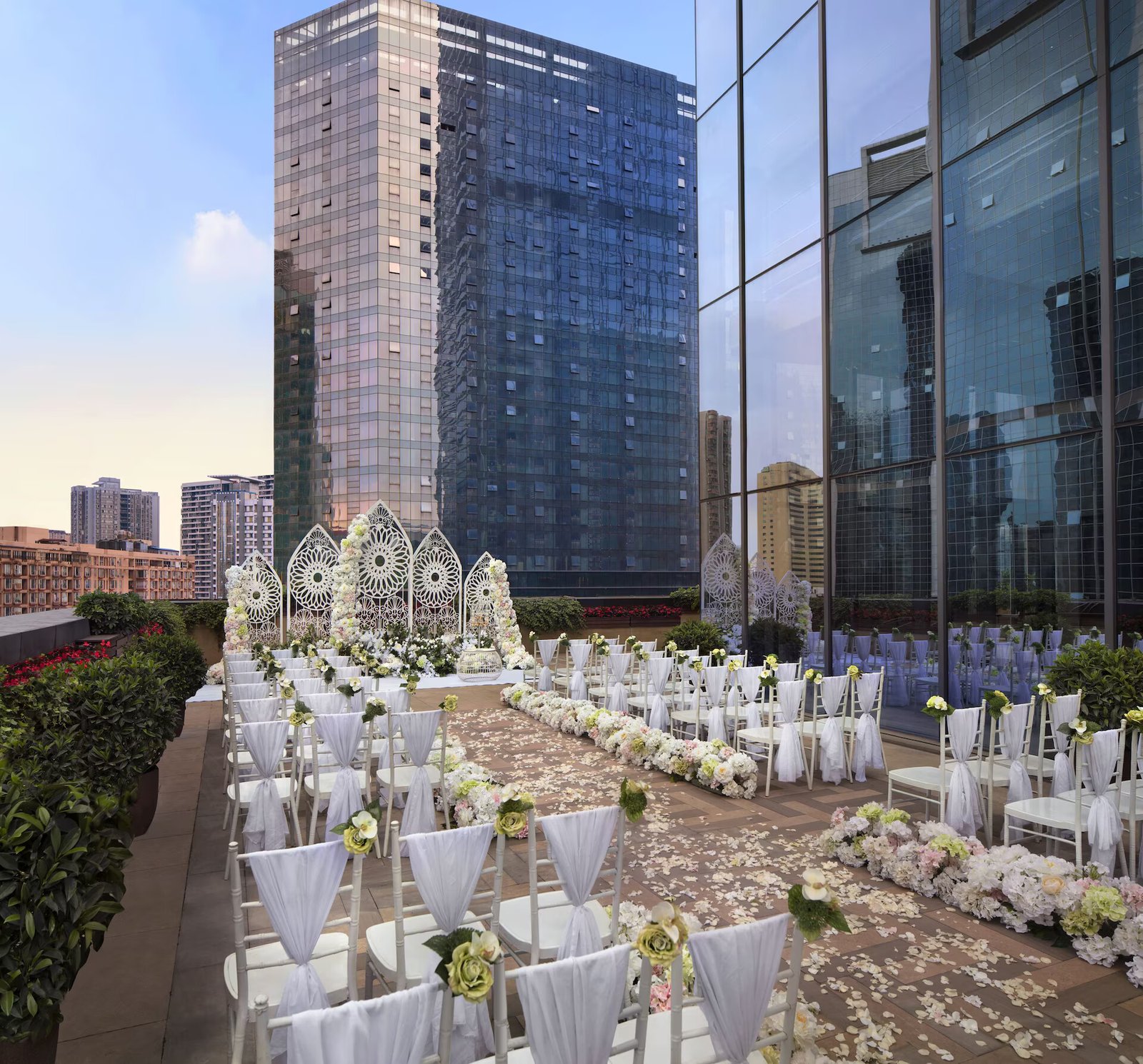 JW Marriott Hotel Chengdu — vibe