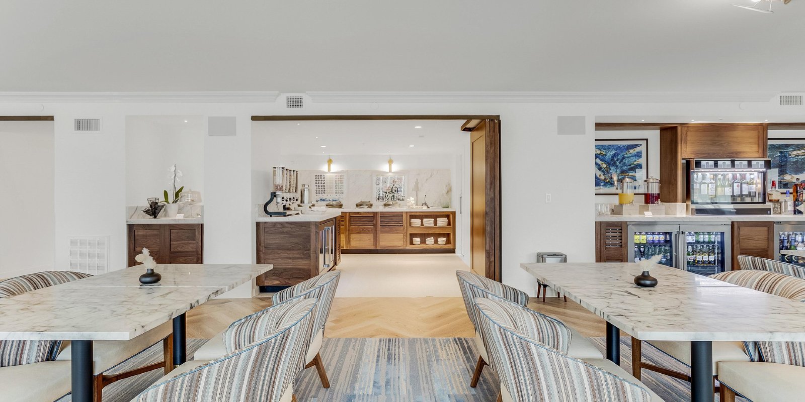InterContinental Miami by IHG, at the table