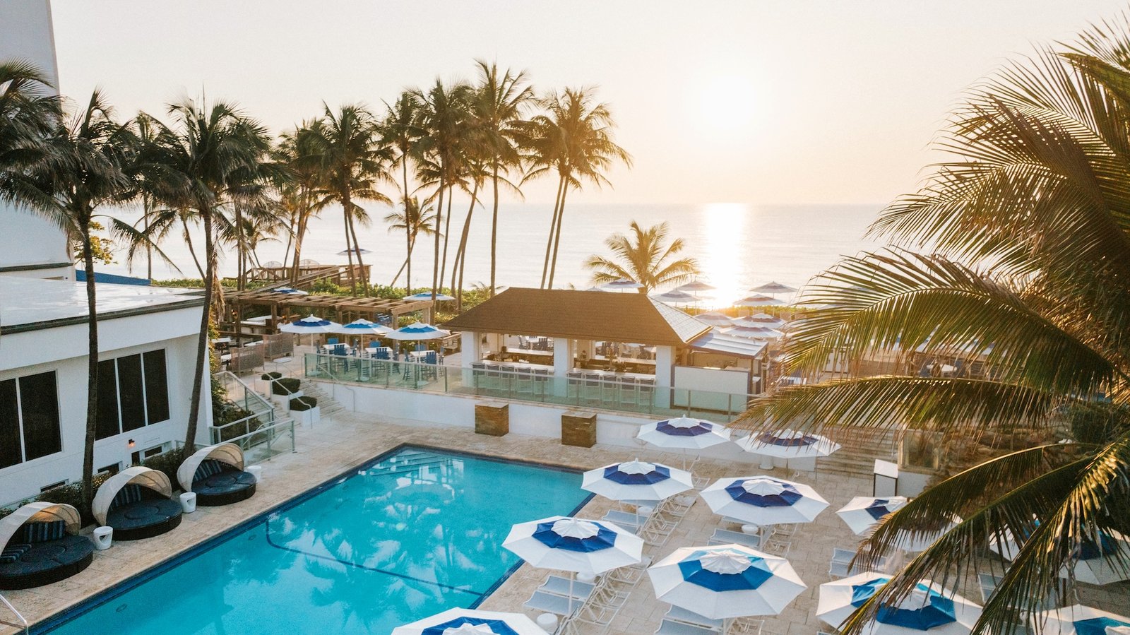 Jupiter Beach Resort & Spa