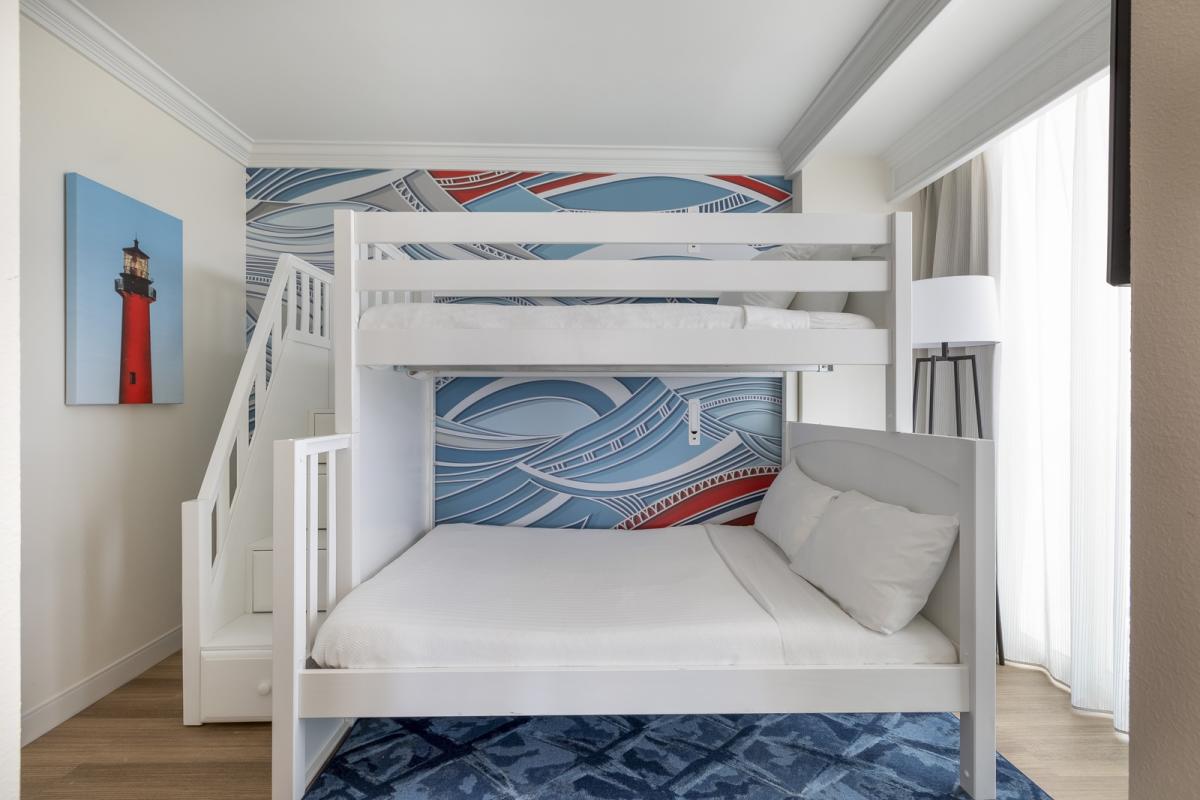 Jupiter Beach Resort & Spa