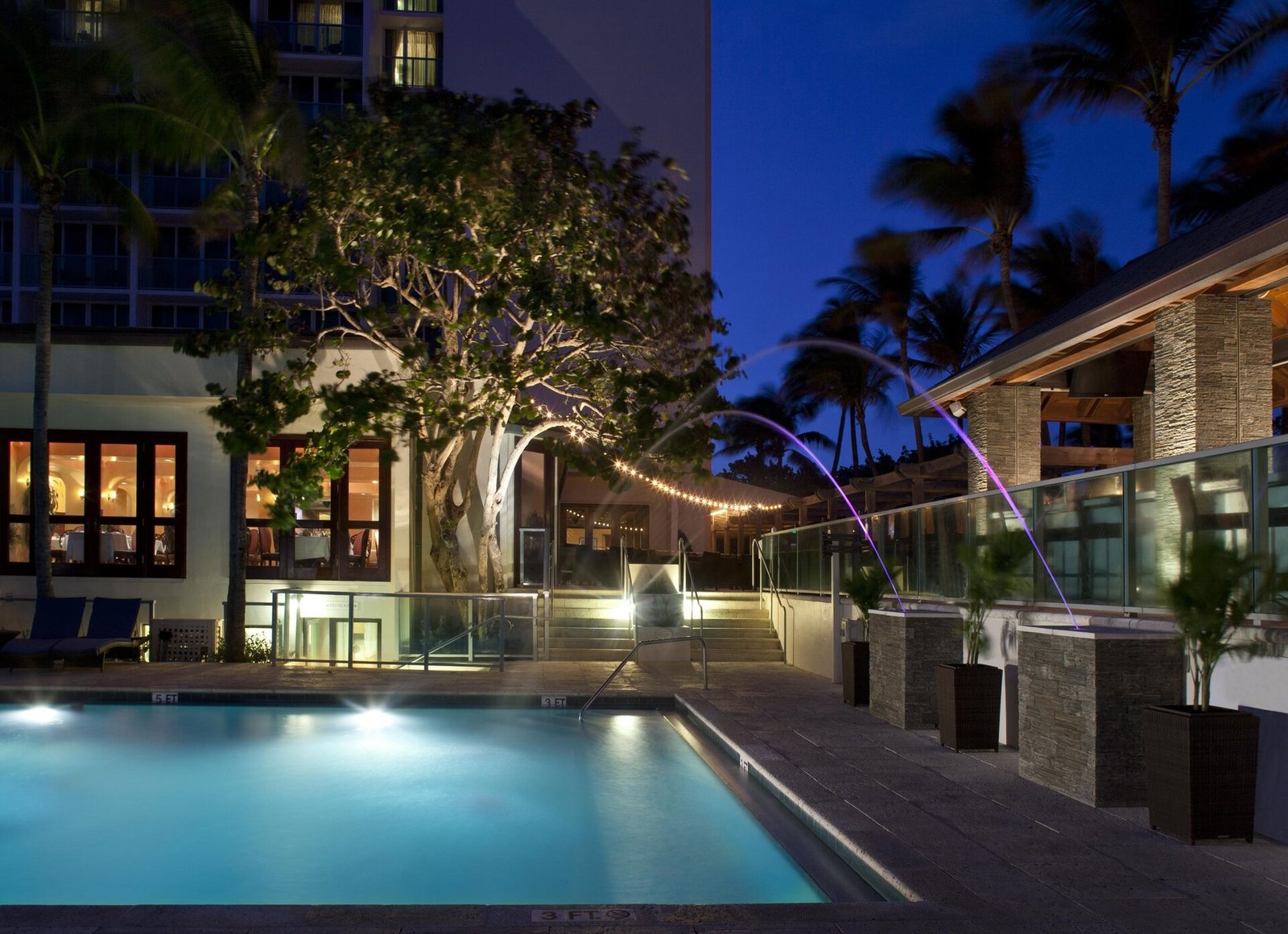 Jupiter Beach Resort & Spa, the pool
