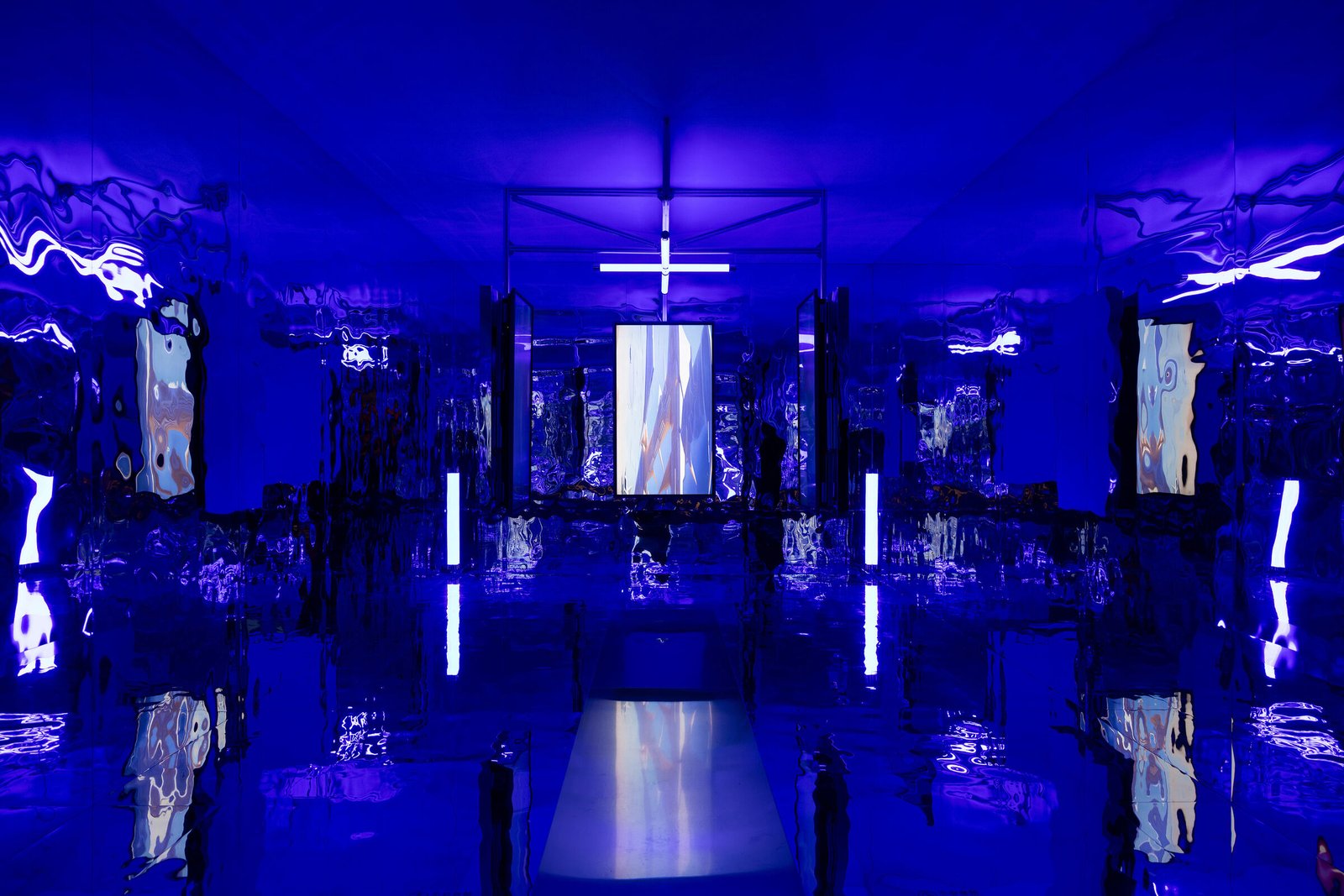 W Chengdu — backstory