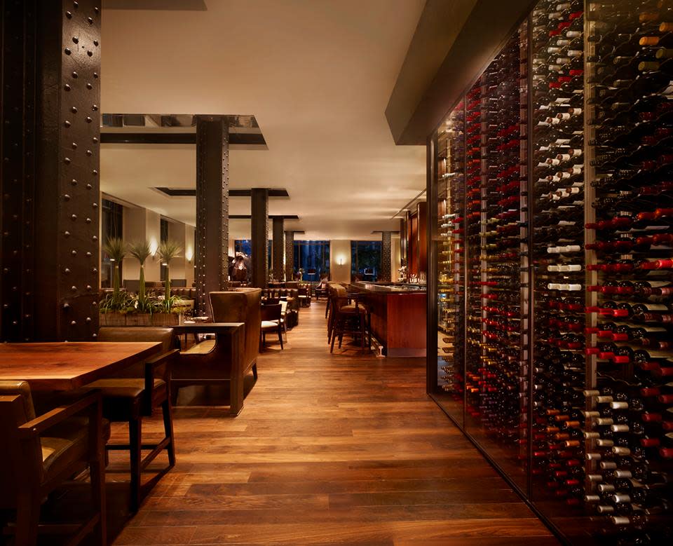 JW Marriott Houston Downtown, 806 lounge