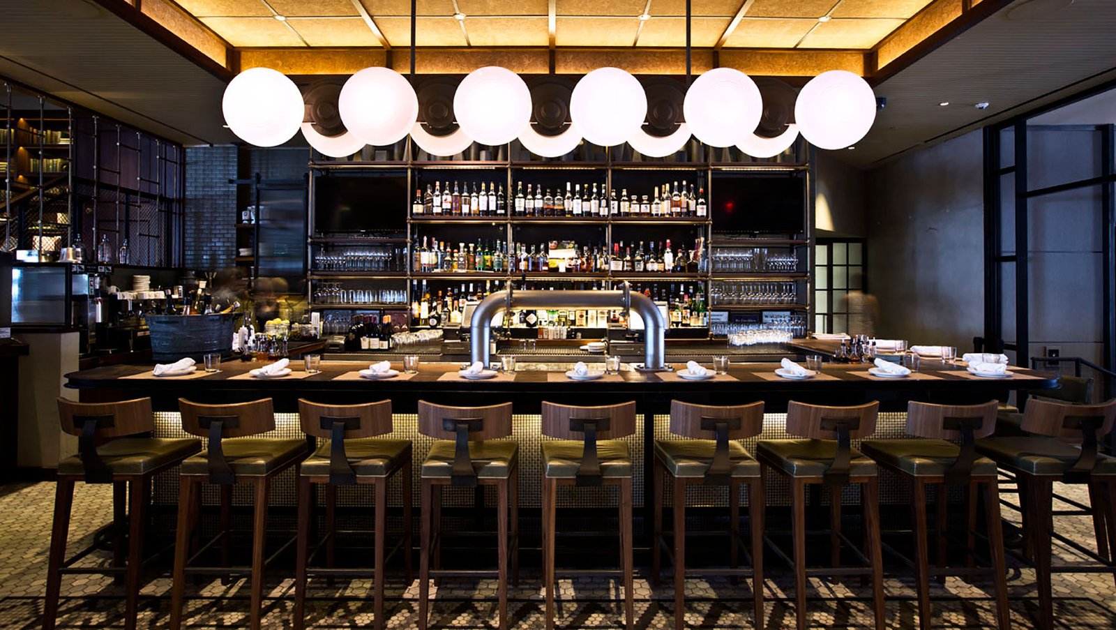 Kimpton Hotel Eventi, back bar