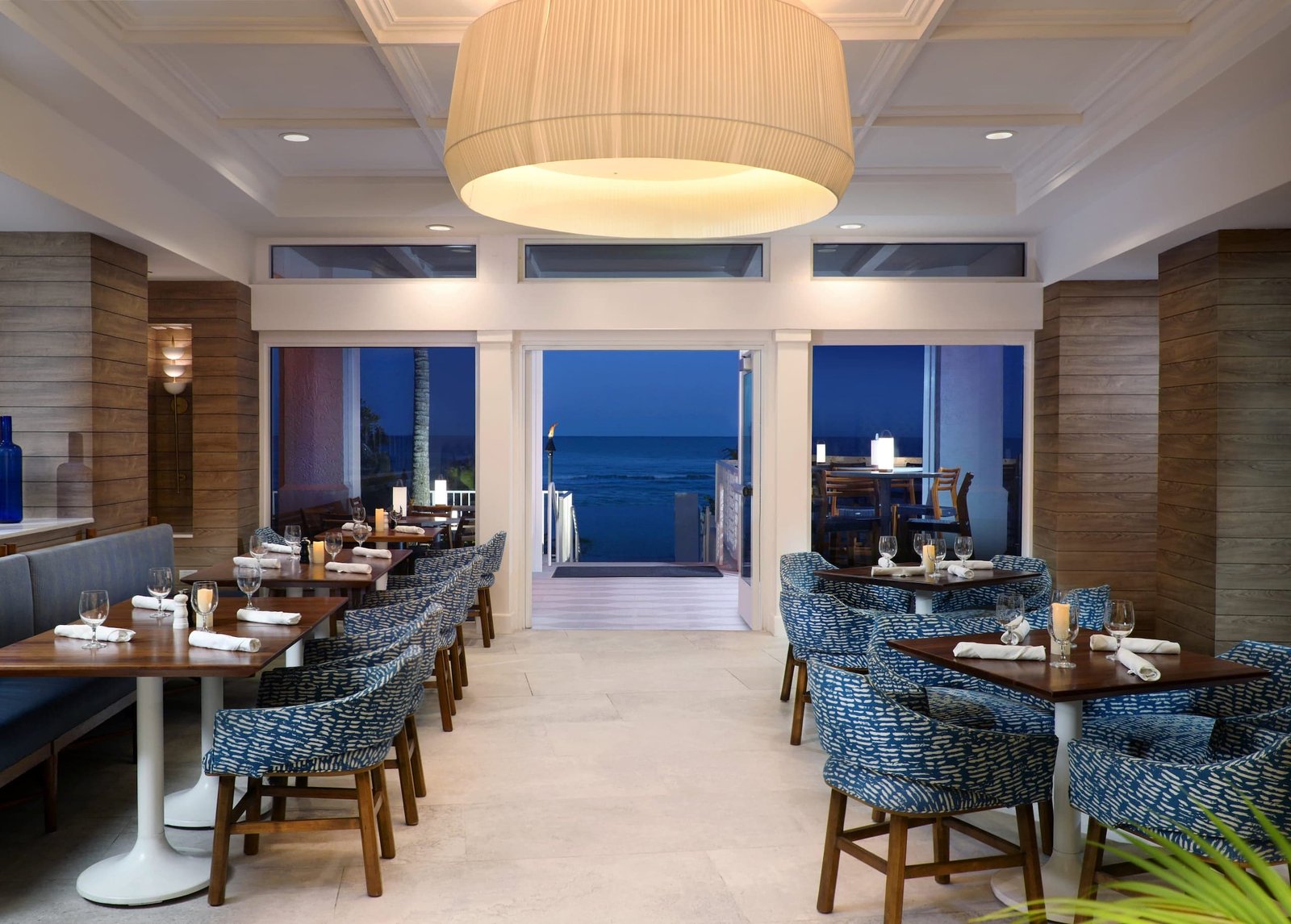 LaPlaya Beach & Golf Resort, at the table