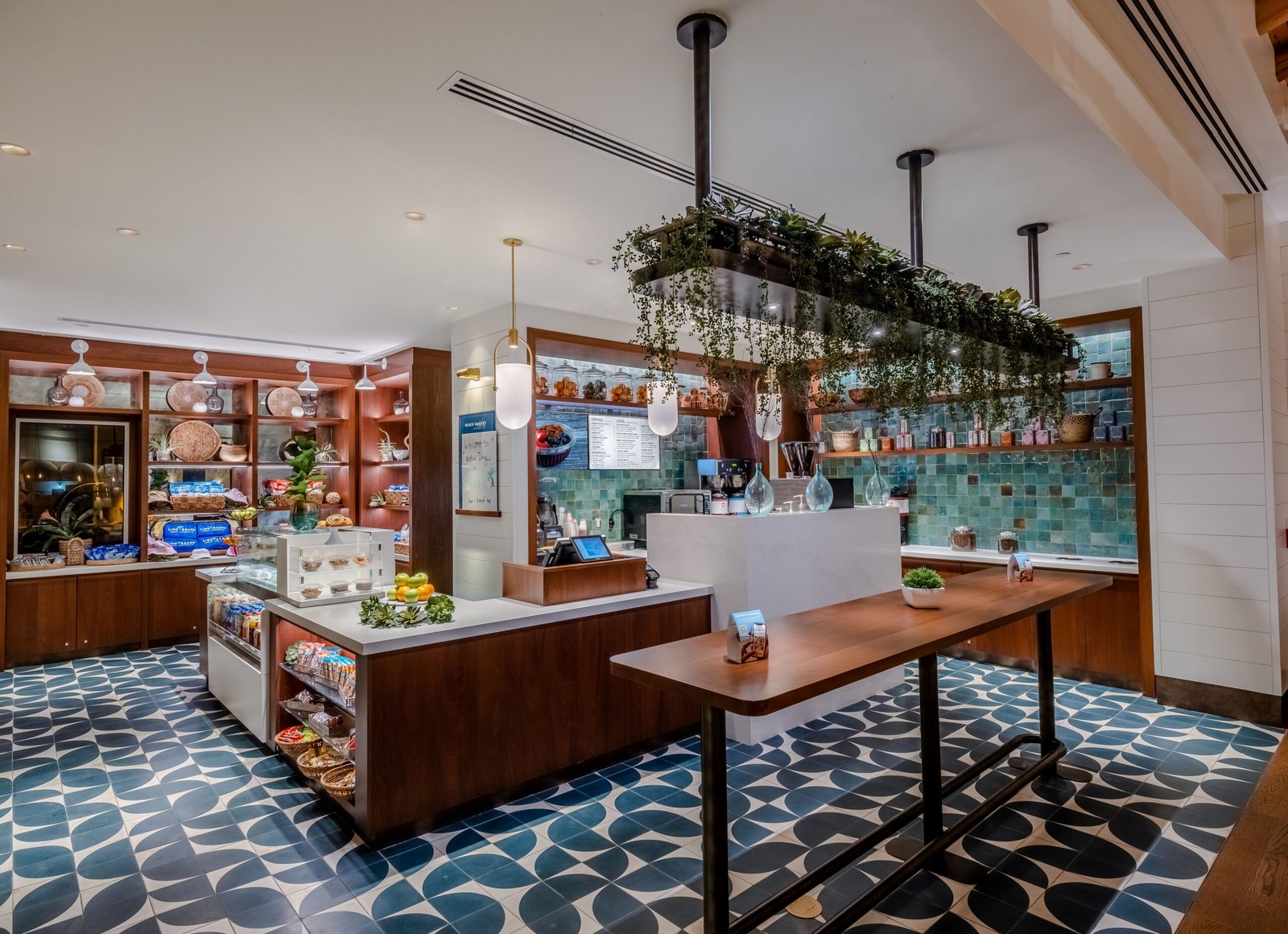 Lido Beach Resort, at the table